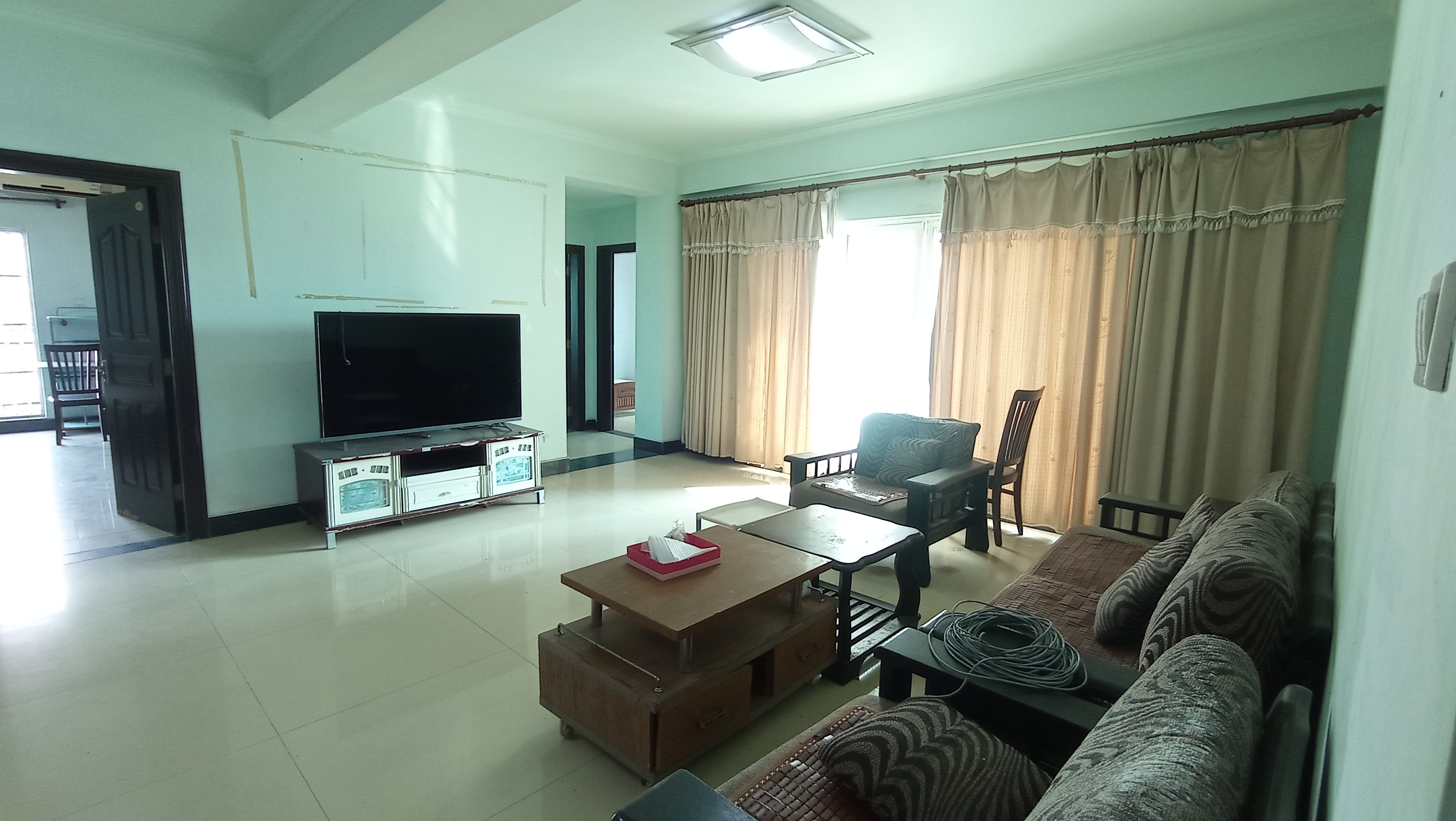 金华苑 3室2厅2卫 2200.0元/月 金华苑 3室2厅2卫 2200.0元/月室内图