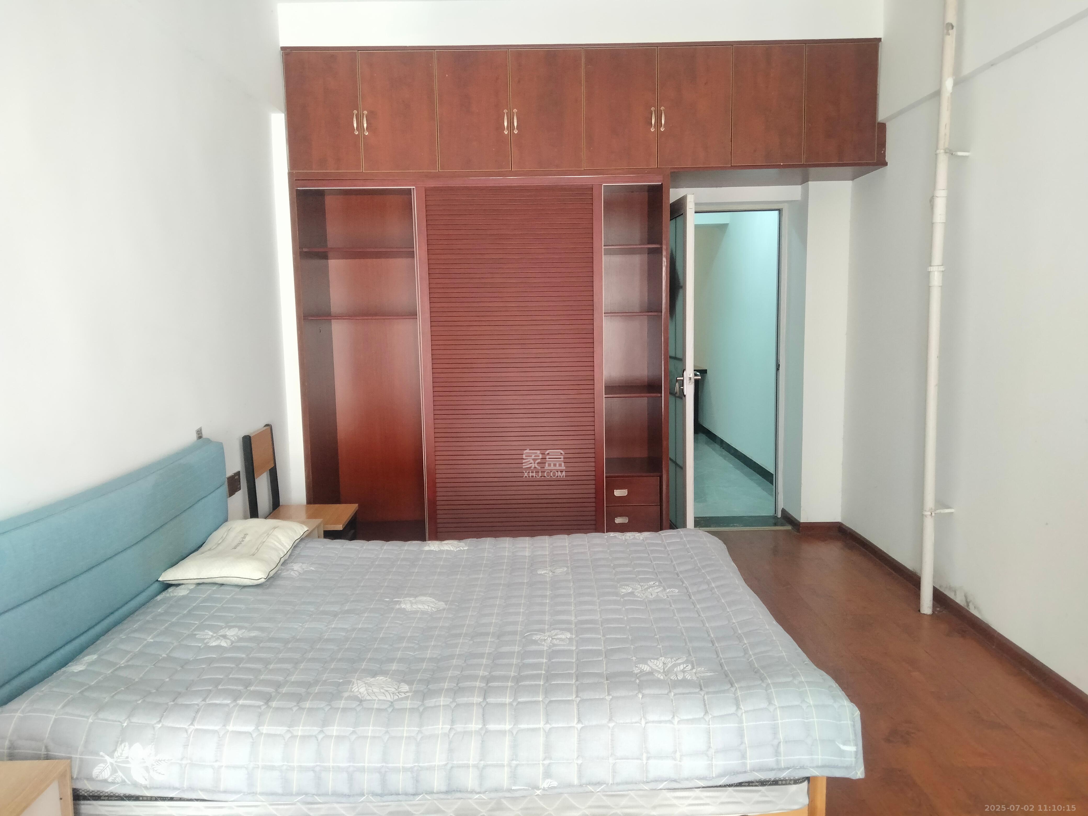 中建芙蓉嘉苑  1室1厅1卫   1400.00元/月室内图