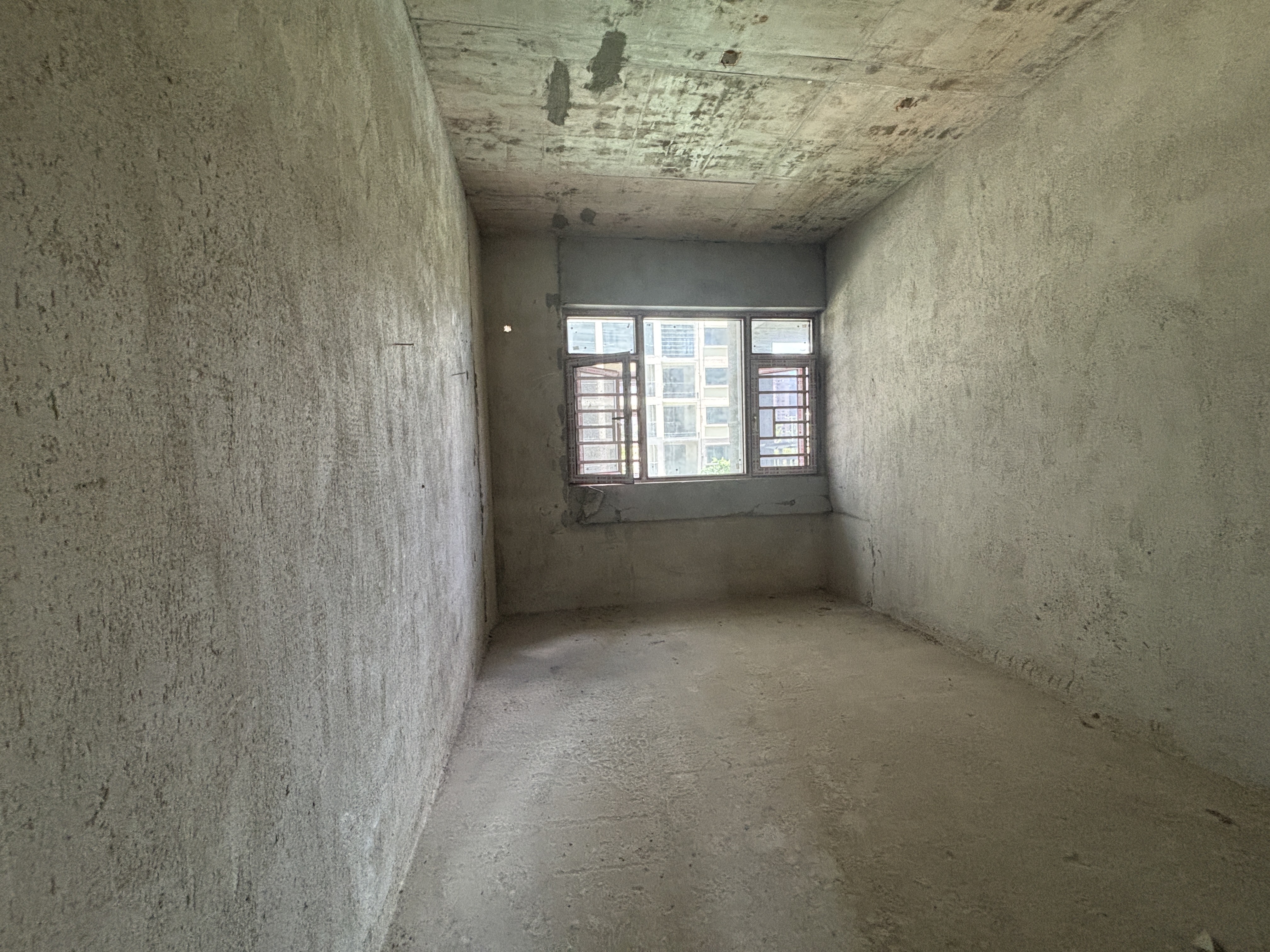 云泰天麓 5室2厅3卫 78.8万 云泰天麓 5室2厅3卫 78.8万客厅