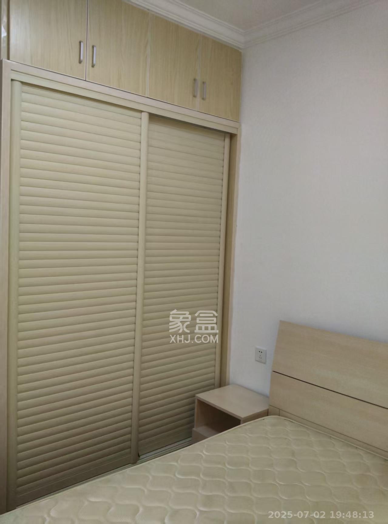 旭辉御府  3室2厅1卫   2700.00元/月室内图