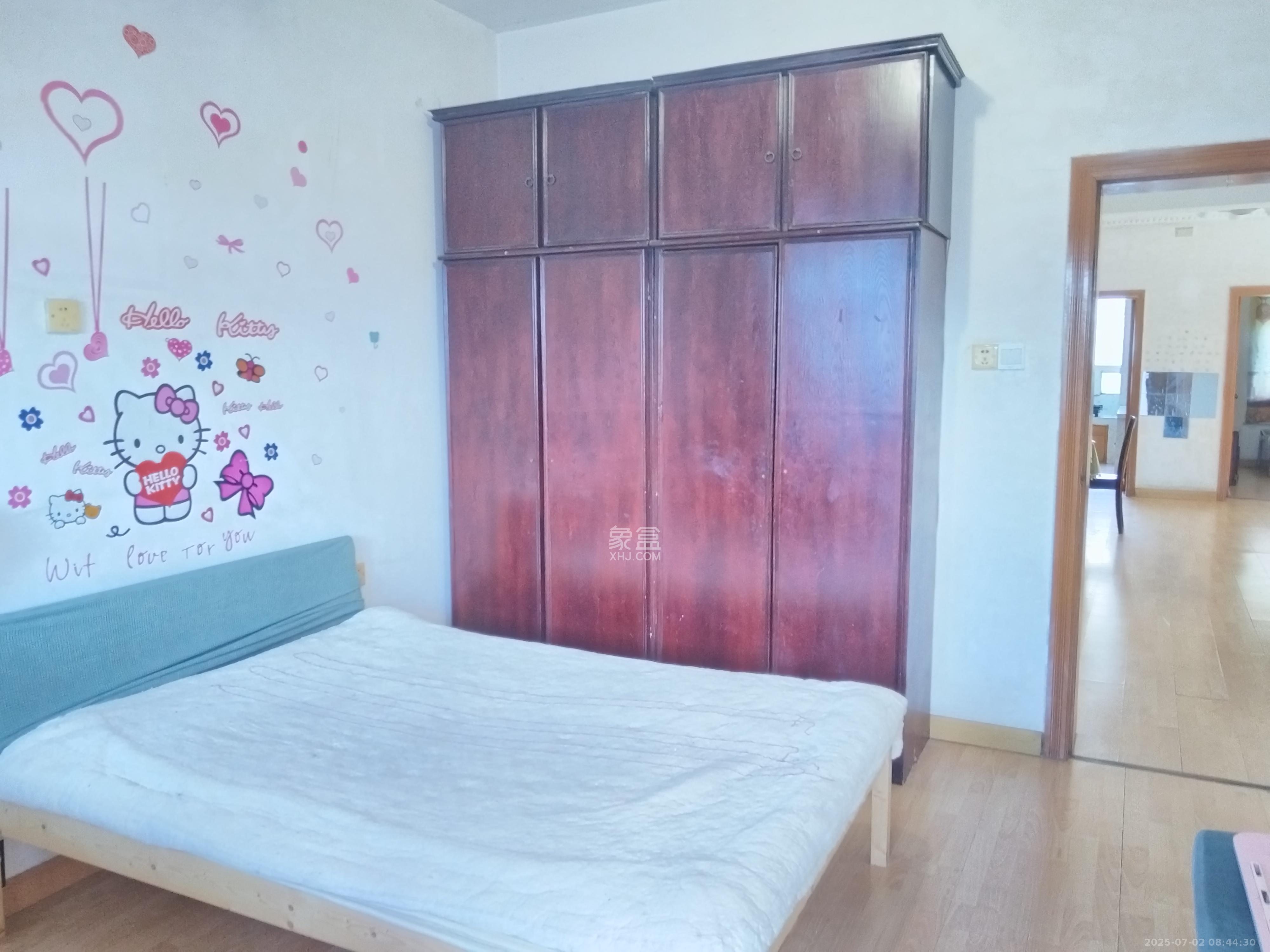 航天大院  3室2厅2卫    1500.0元/月 航天大院  3室2厅2卫    1500.0元/月室内图