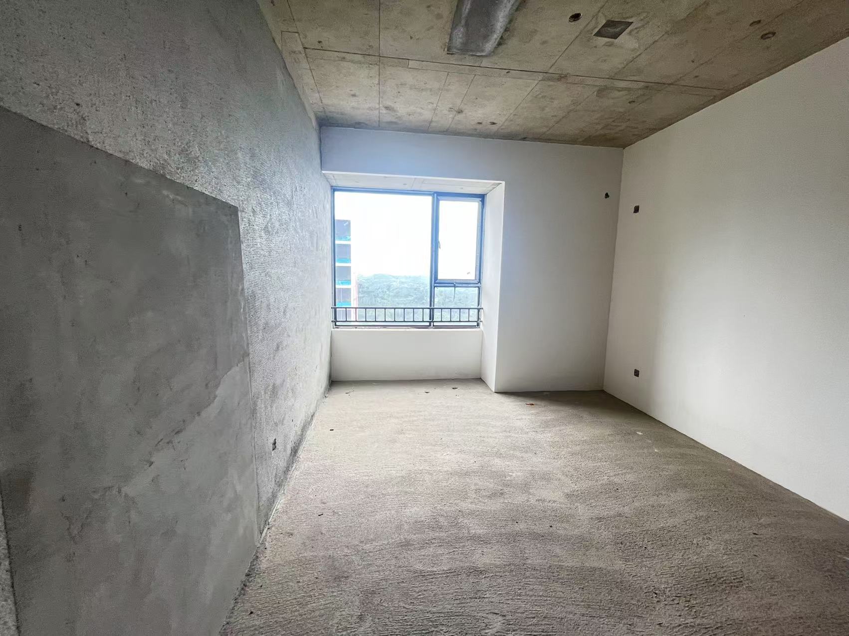 建工城城市之光  4室2厅1卫   97.00万