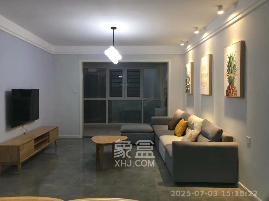 半山壹号  3室2厅1卫   2900.00元/月室内图