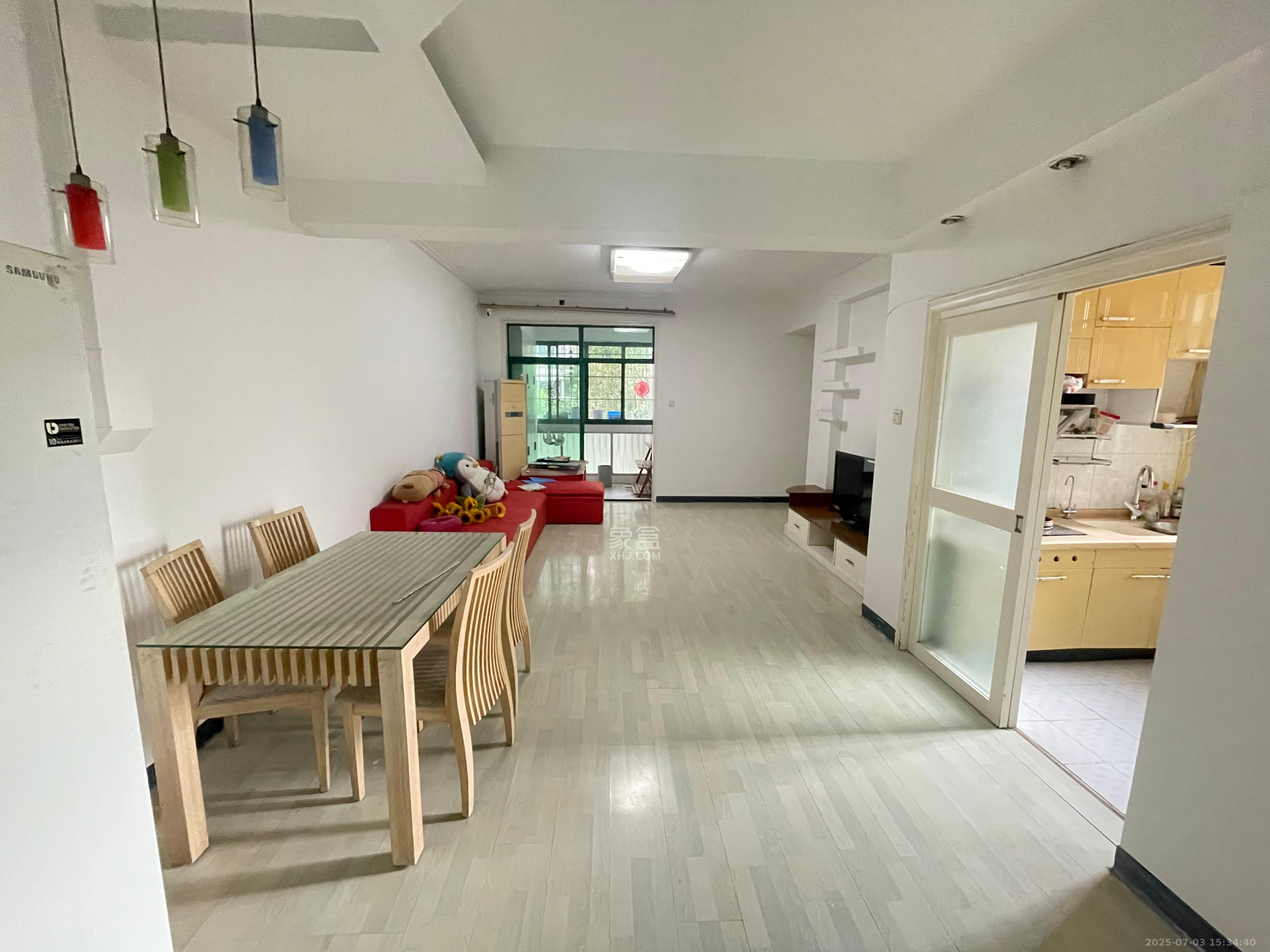 华盛家园  3室2厅2卫    2000.0元/月 华盛家园  3室2厅2卫    2000.0元/月室内图