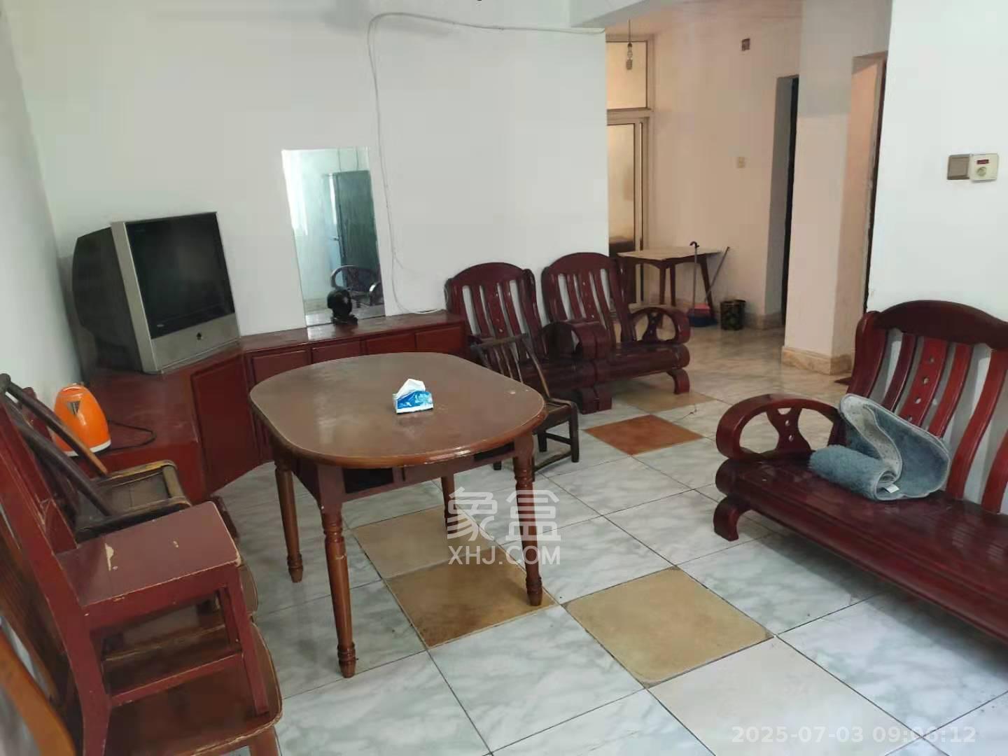 德政园  3室2厅1卫    1300.0元/月 德政园  3室2厅1卫    1300.0元/月