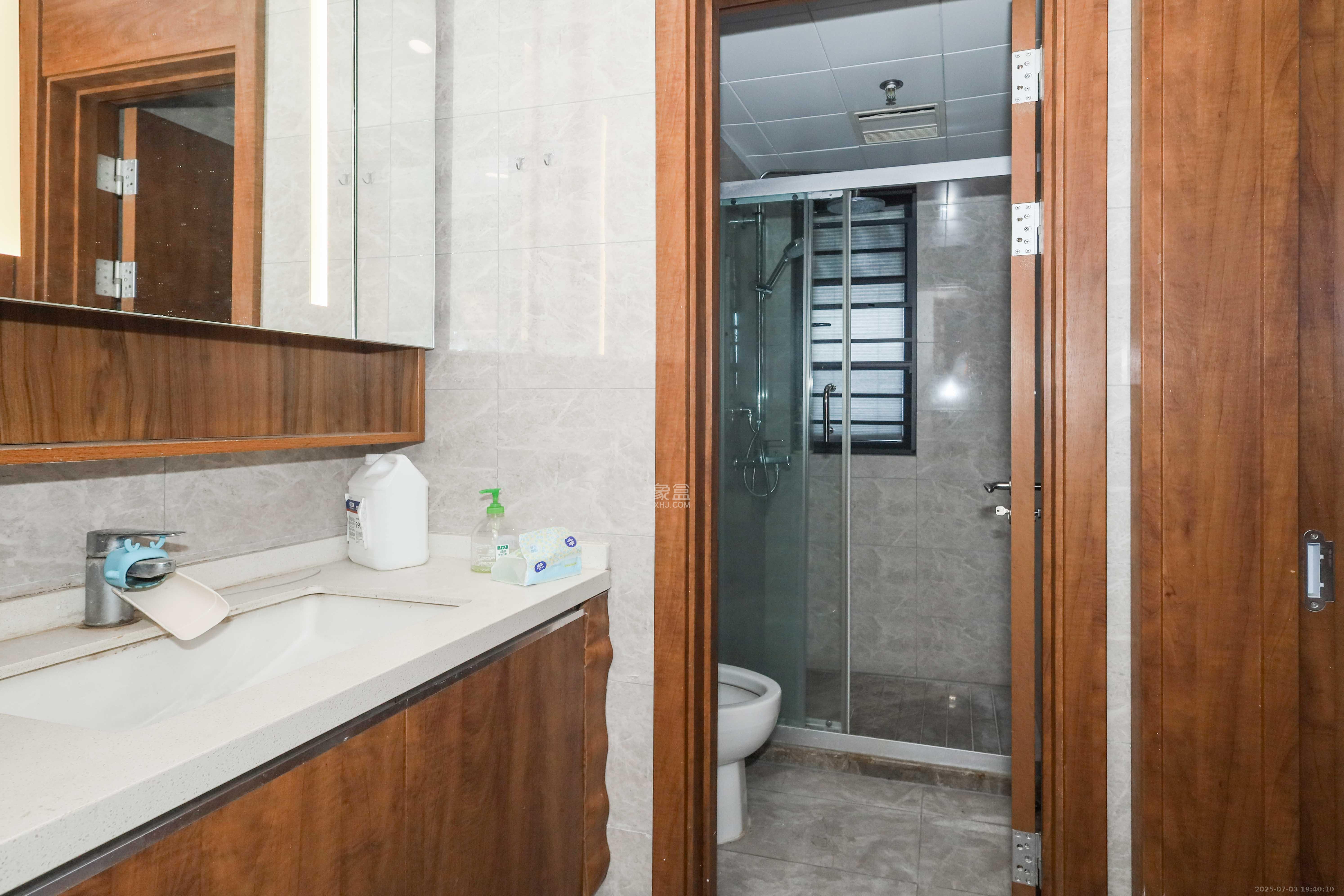 梅溪悦章  4室2厅2卫    156.0万 梅溪悦章  4室2厅2卫    156.0万卫生间