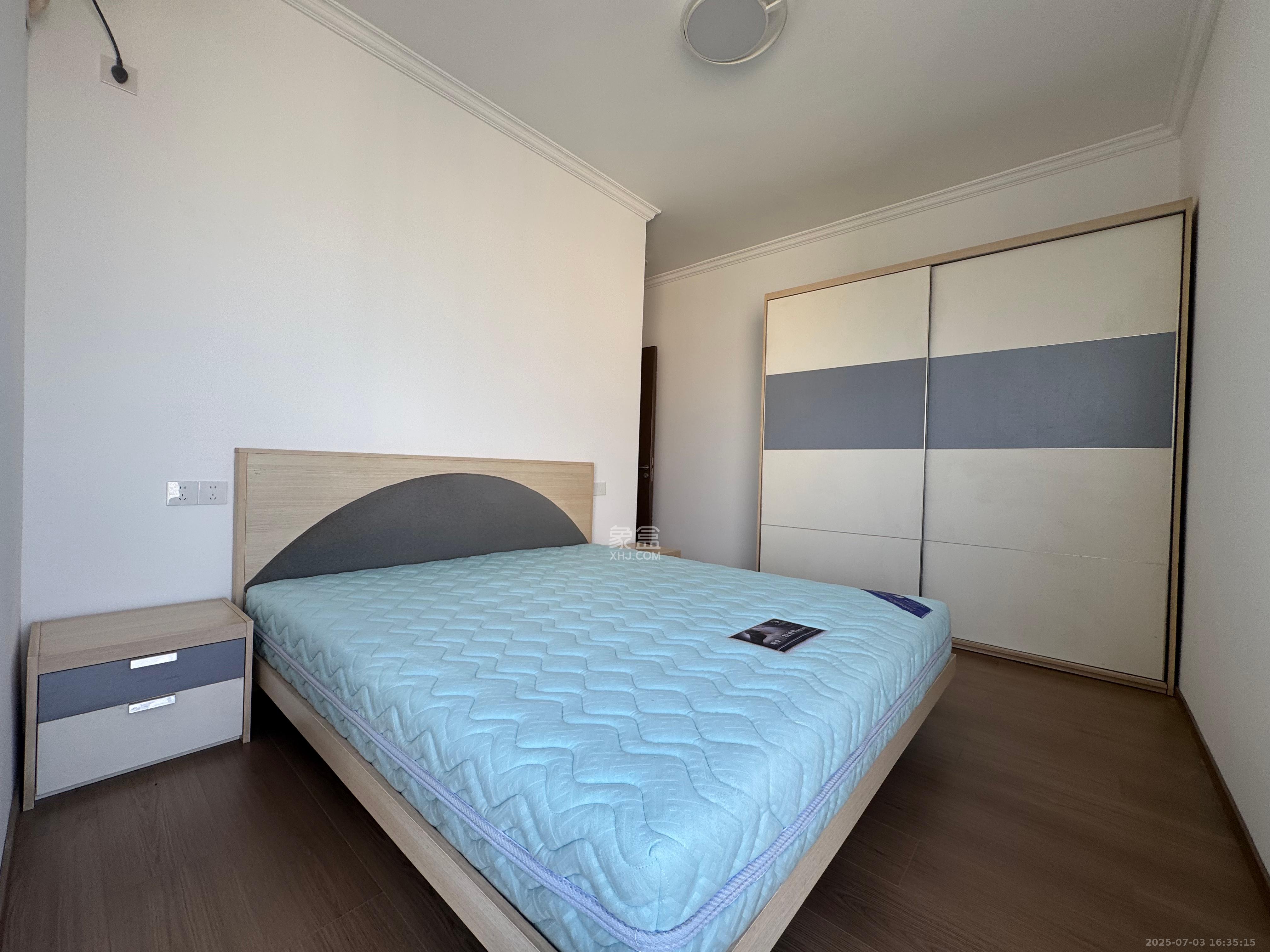 建鸿达现代城 3室2厅1卫 5300.0元/月 建鸿达现代城 3室2厅1卫 5300.0元/月室内图