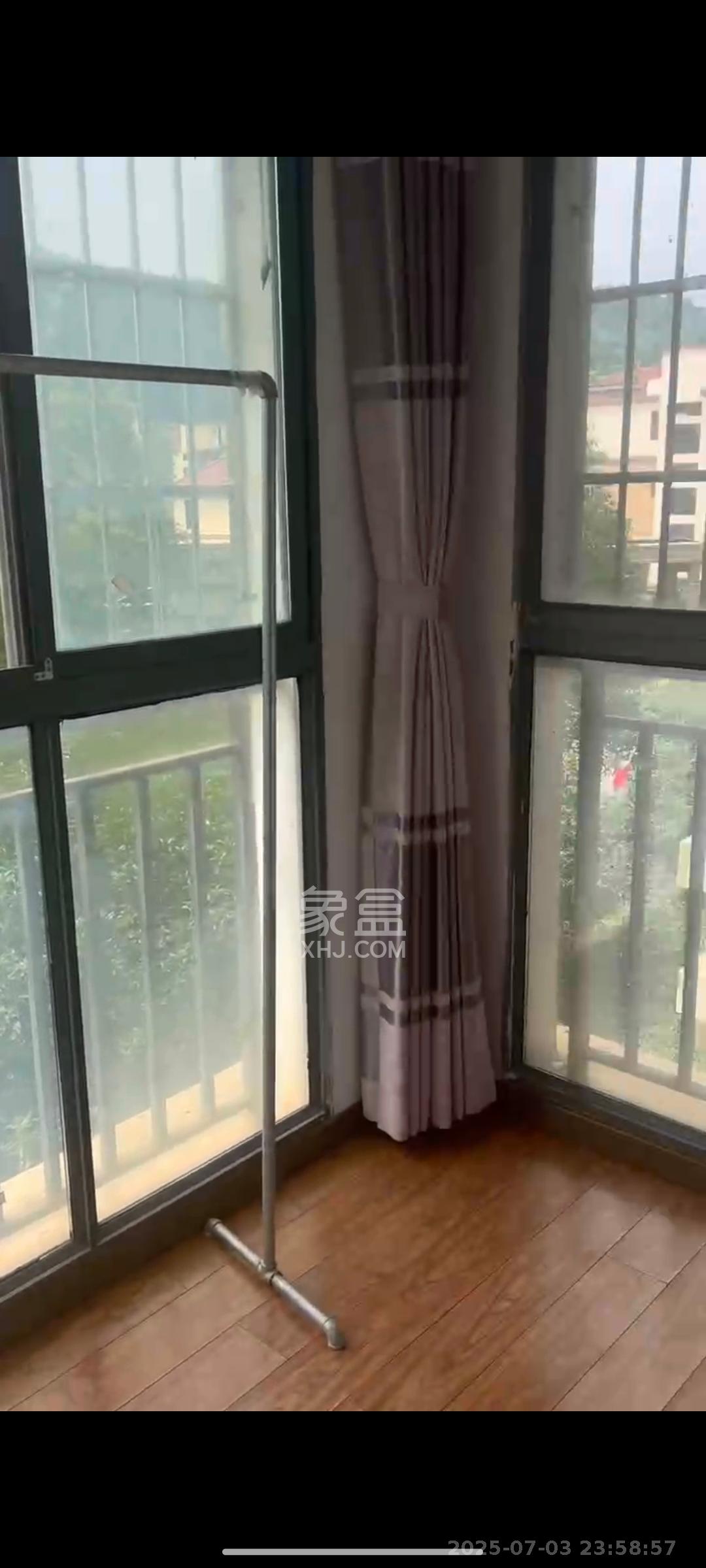 九龙领仕汇  2室2厅1卫    1500.0元/月室内图