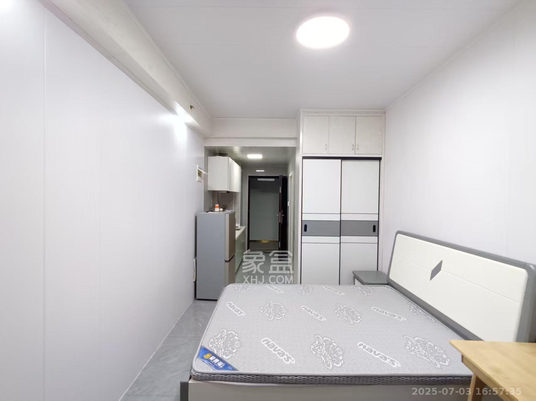 保利麓谷林语I区  1室1厅1卫   1450.00元/月室内图