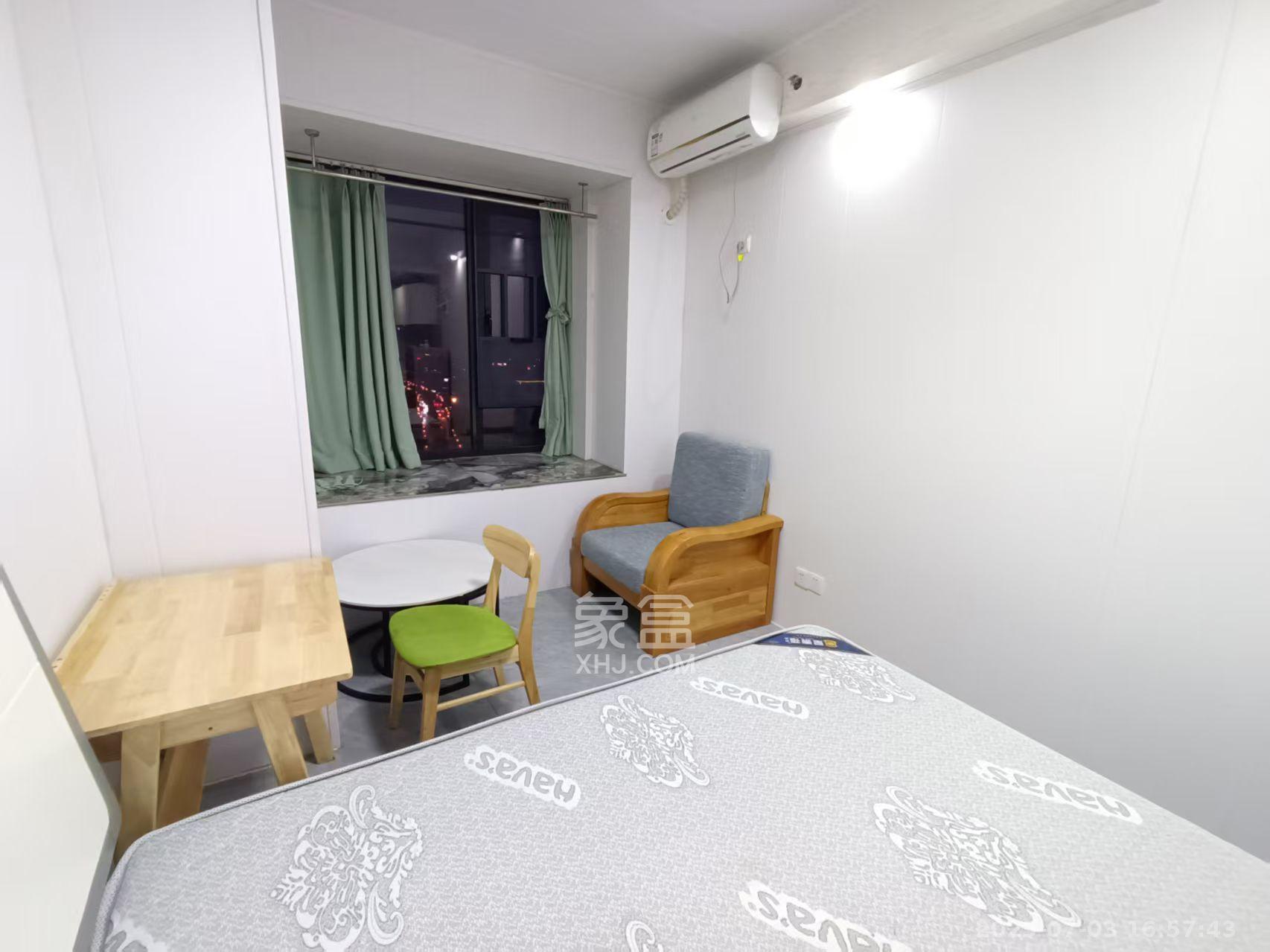 保利麓谷林语I区  1室1厅1卫   1450.00元/月室内图