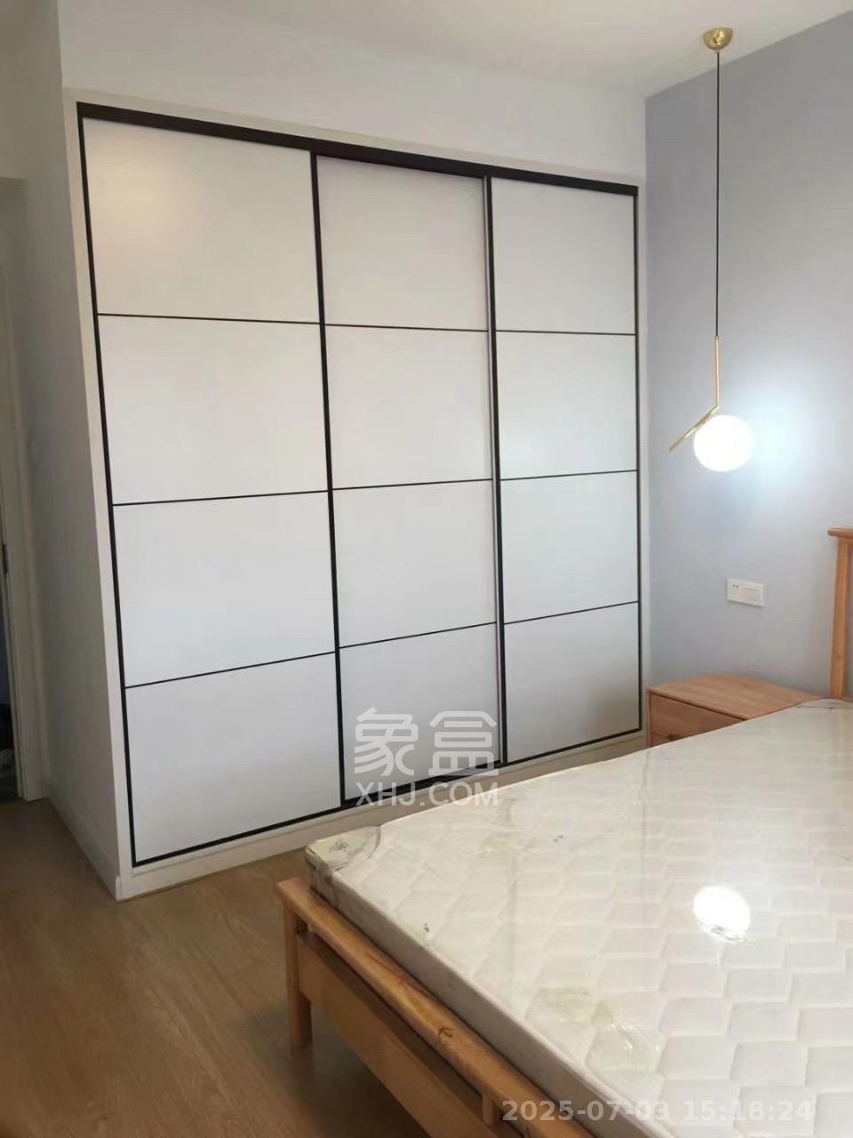 半山壹号  3室2厅1卫   2900.00元/月室内图