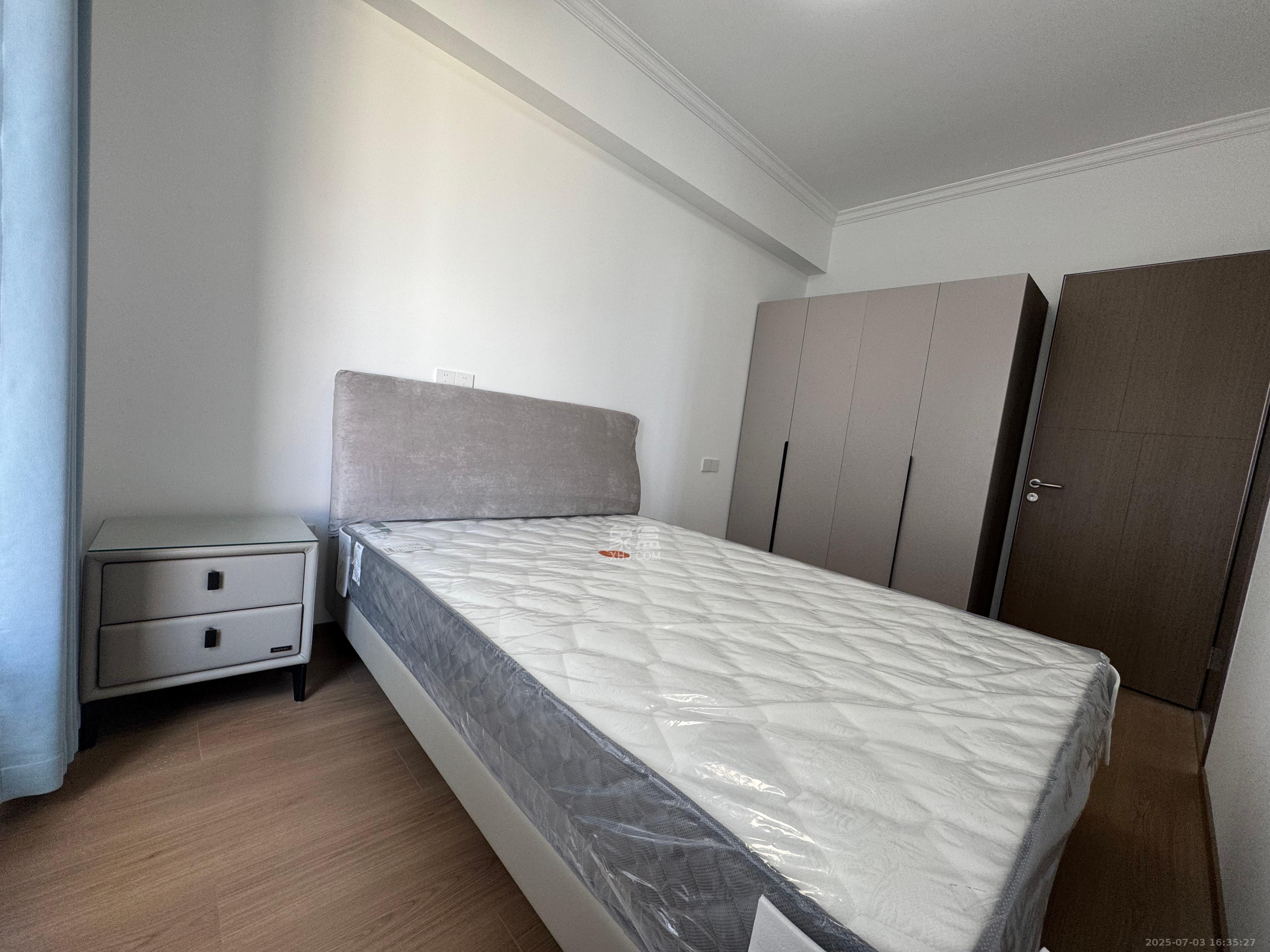 建鸿达现代城 3室2厅1卫 5300.0元/月 建鸿达现代城 3室2厅1卫 5300.0元/月室内图