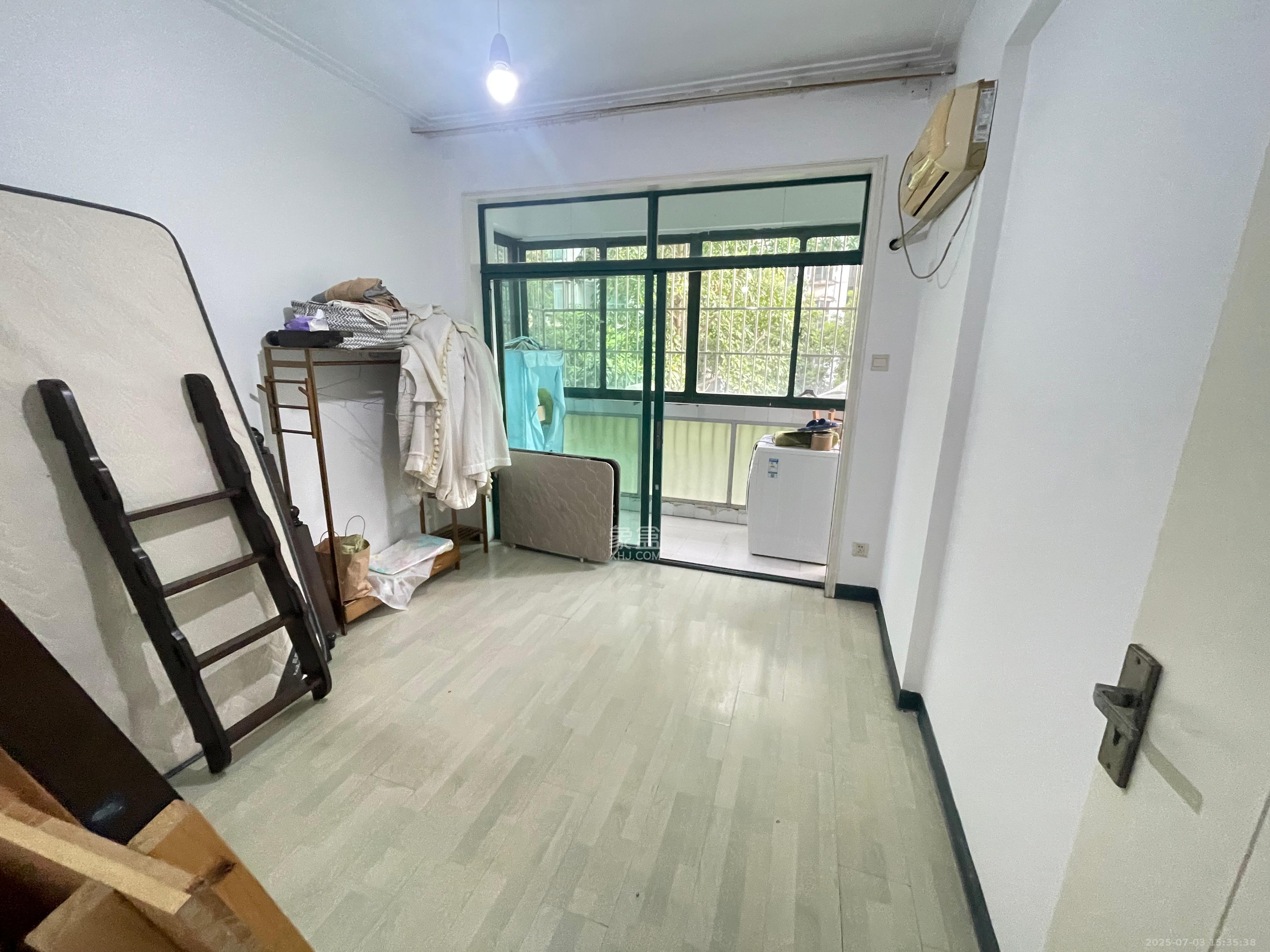 华盛家园  3室2厅2卫    2000.0元/月 华盛家园  3室2厅2卫    2000.0元/月室内图