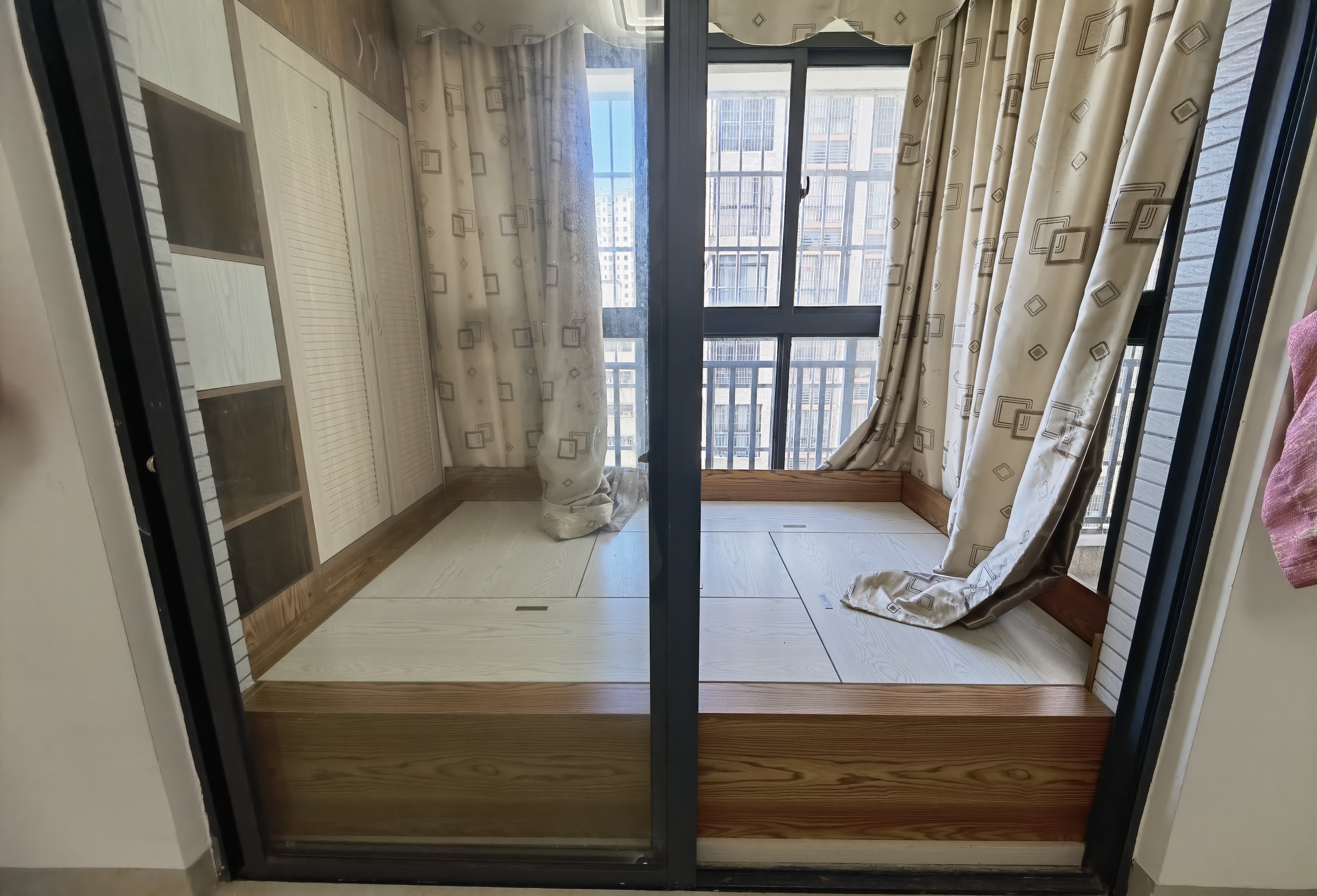 盛世一品 1室0厅0卫 90.0万 盛世一品 1室0厅0卫 90.0万客厅