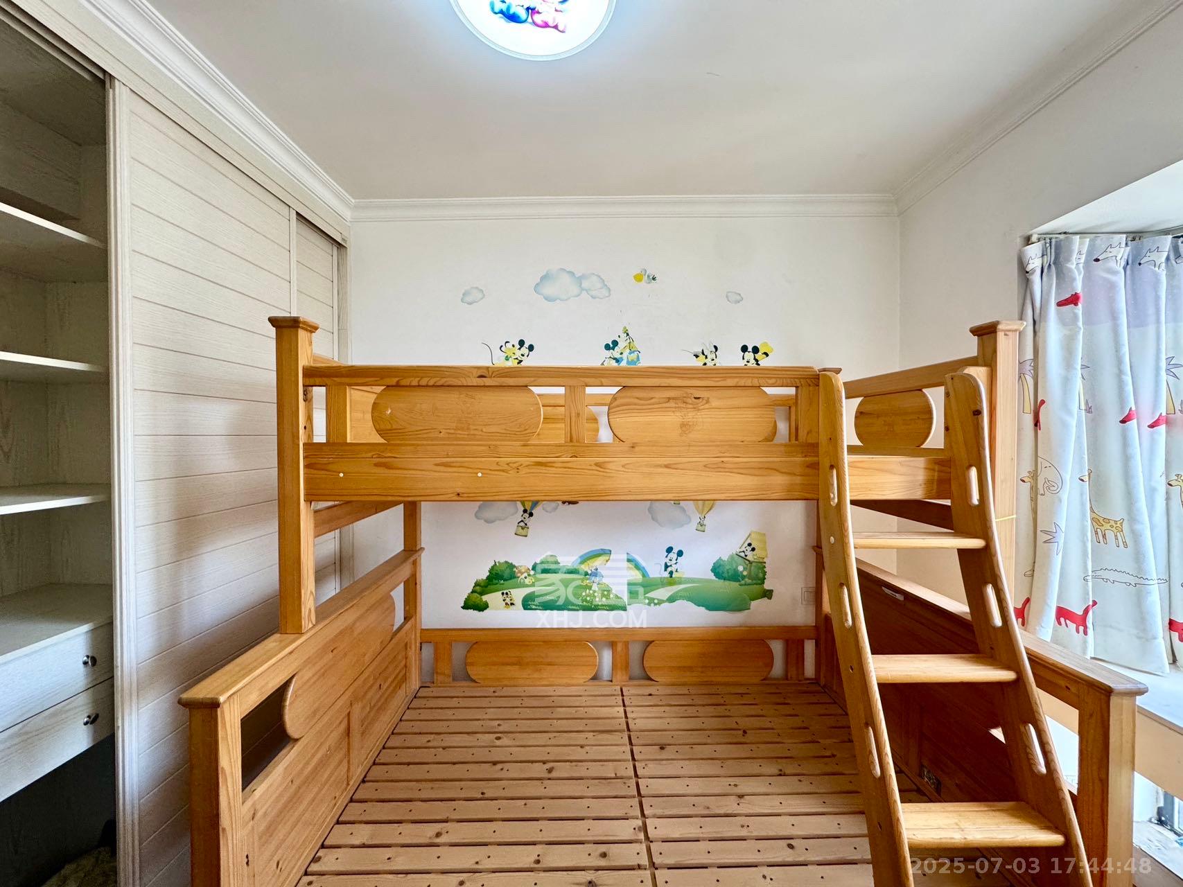 兰亭都荟(璟峰苑)  3室2厅1卫    2700.0元/月 兰亭都荟(璟峰苑)  3室2厅1卫    2700.0元/月室内图