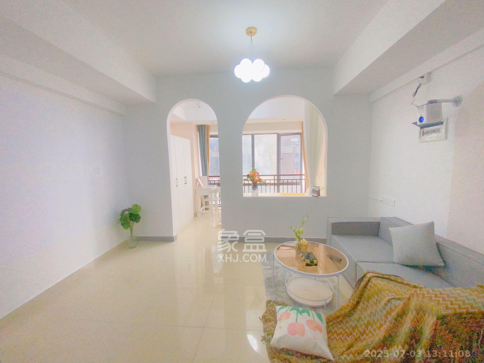 摩天一号  1室0厅0卫    2300.0元/月 摩天一号  1室0厅0卫    2300.0元/月室内图