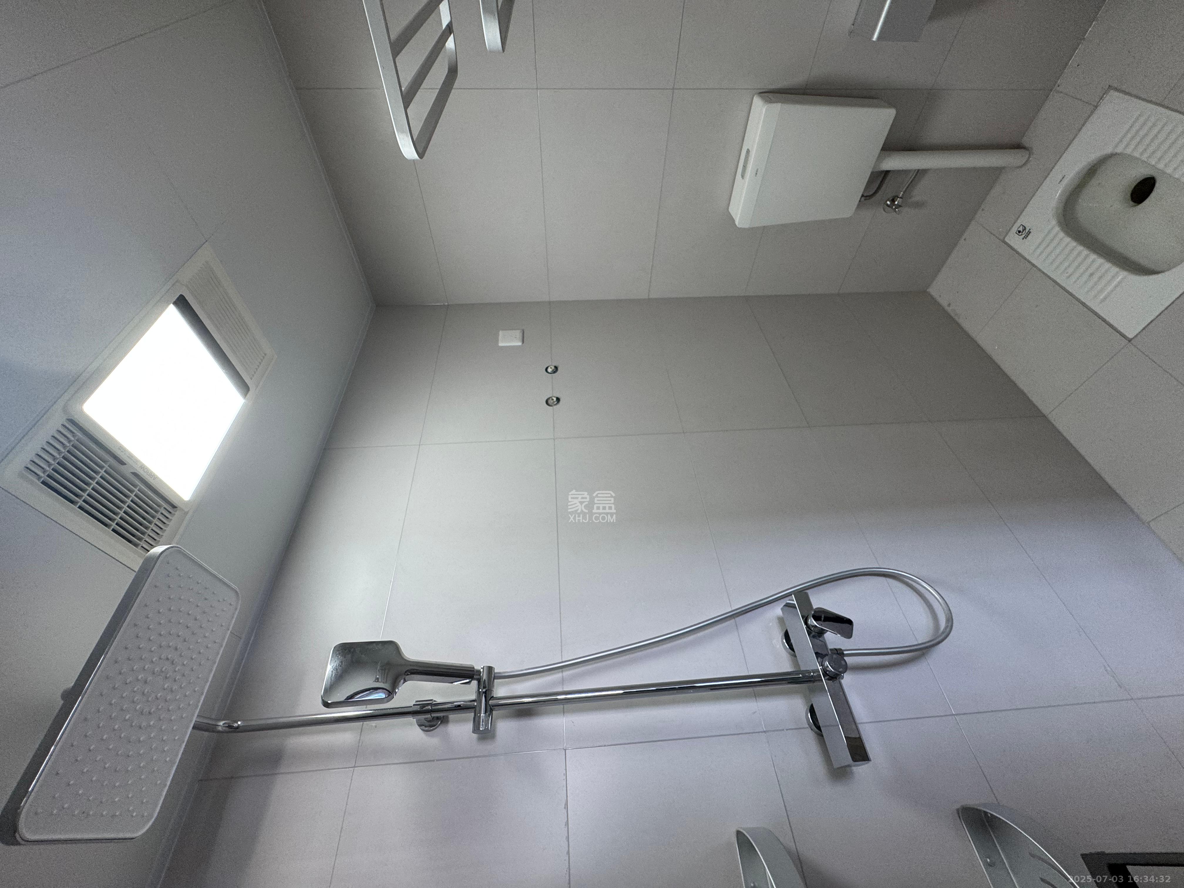 建鸿达现代城 3室2厅1卫 5300.0元/月 建鸿达现代城 3室2厅1卫 5300.0元/月室内图