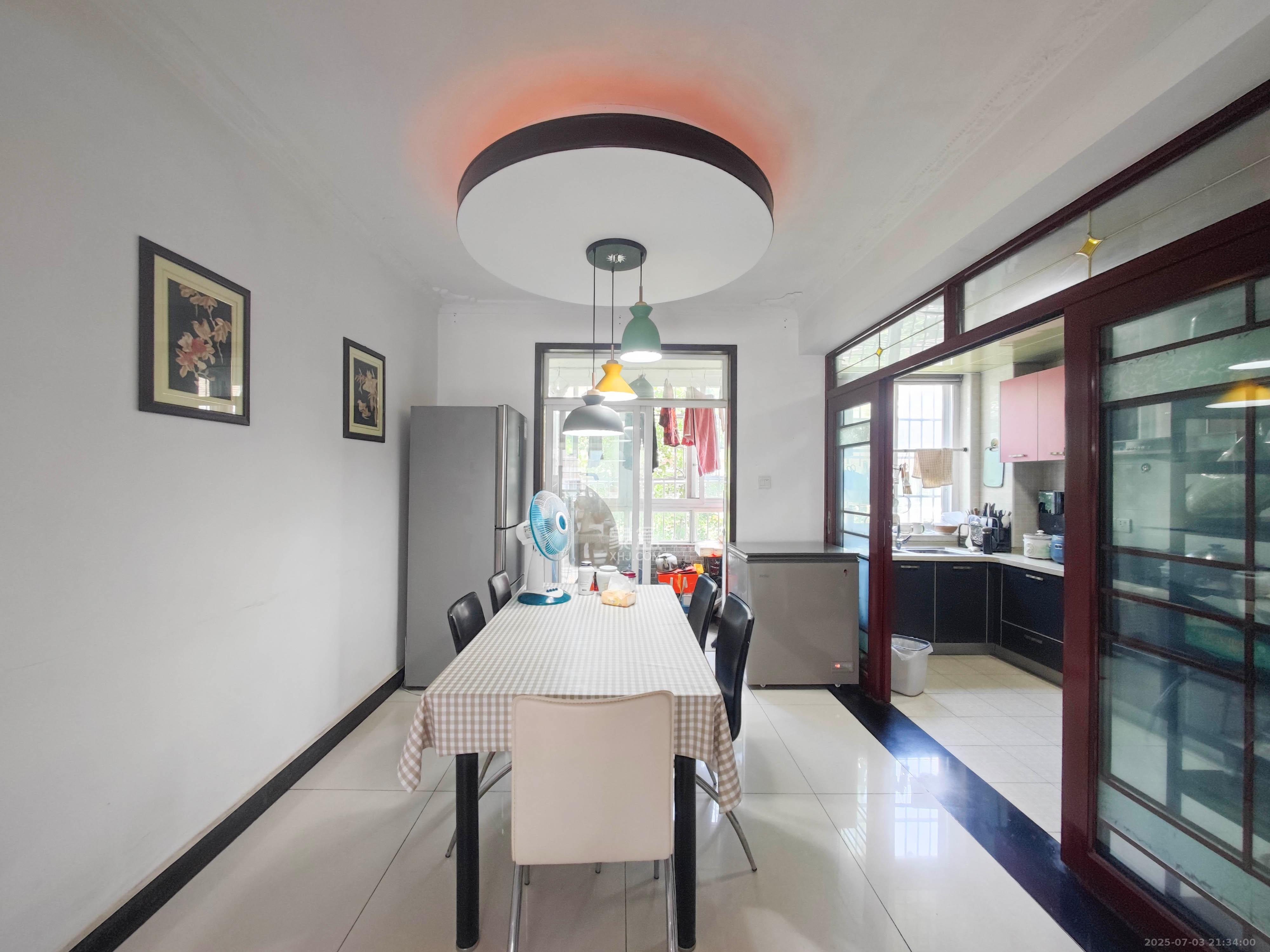 山水庭院 3室2厅2卫 75.8万 山水庭院 3室2厅2卫 75.8万其他