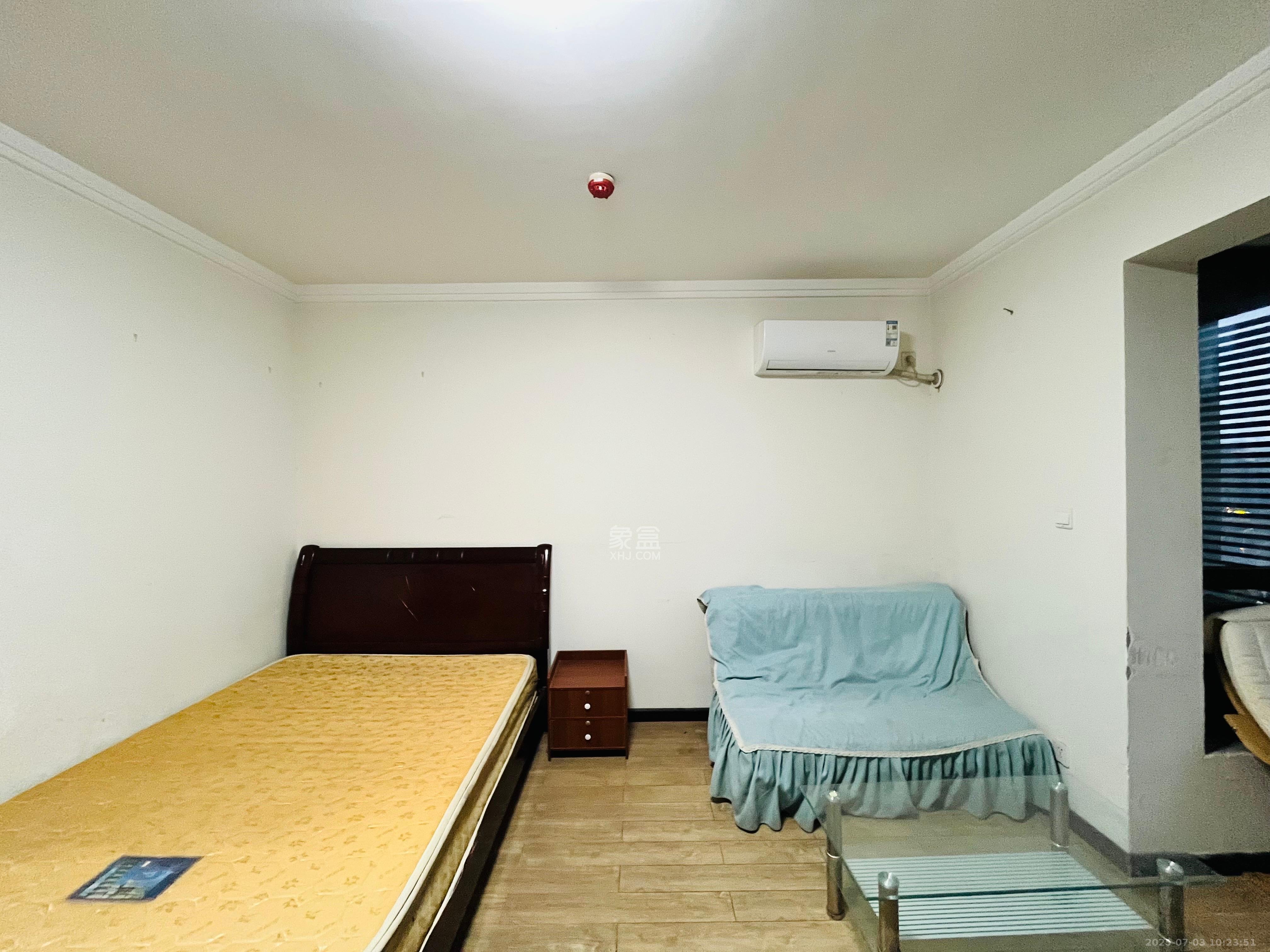 标志商务中心  1室1厅1卫    1300.0元/月 标志商务中心  1室1厅1卫    1300.0元/月室内图