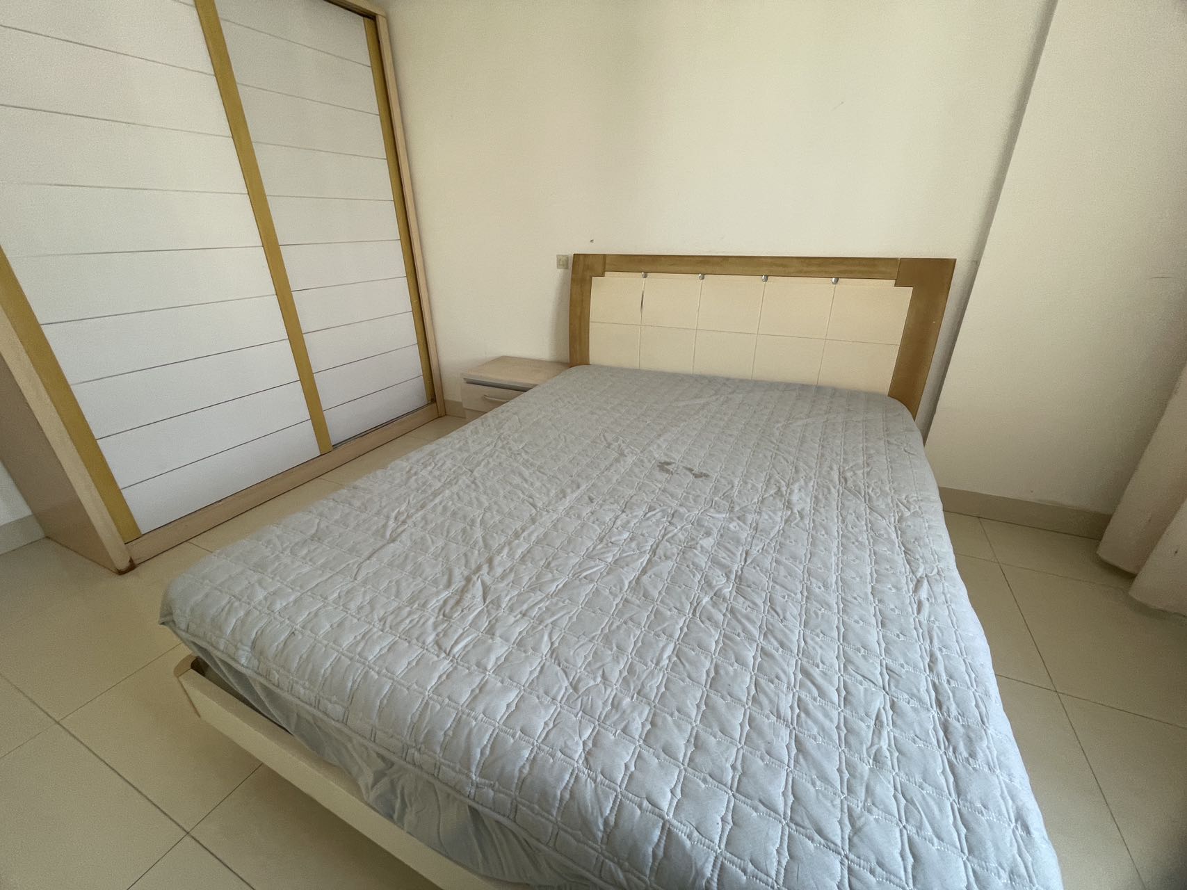 中豪花园  4室3厅3卫   2800.00元/月室内图