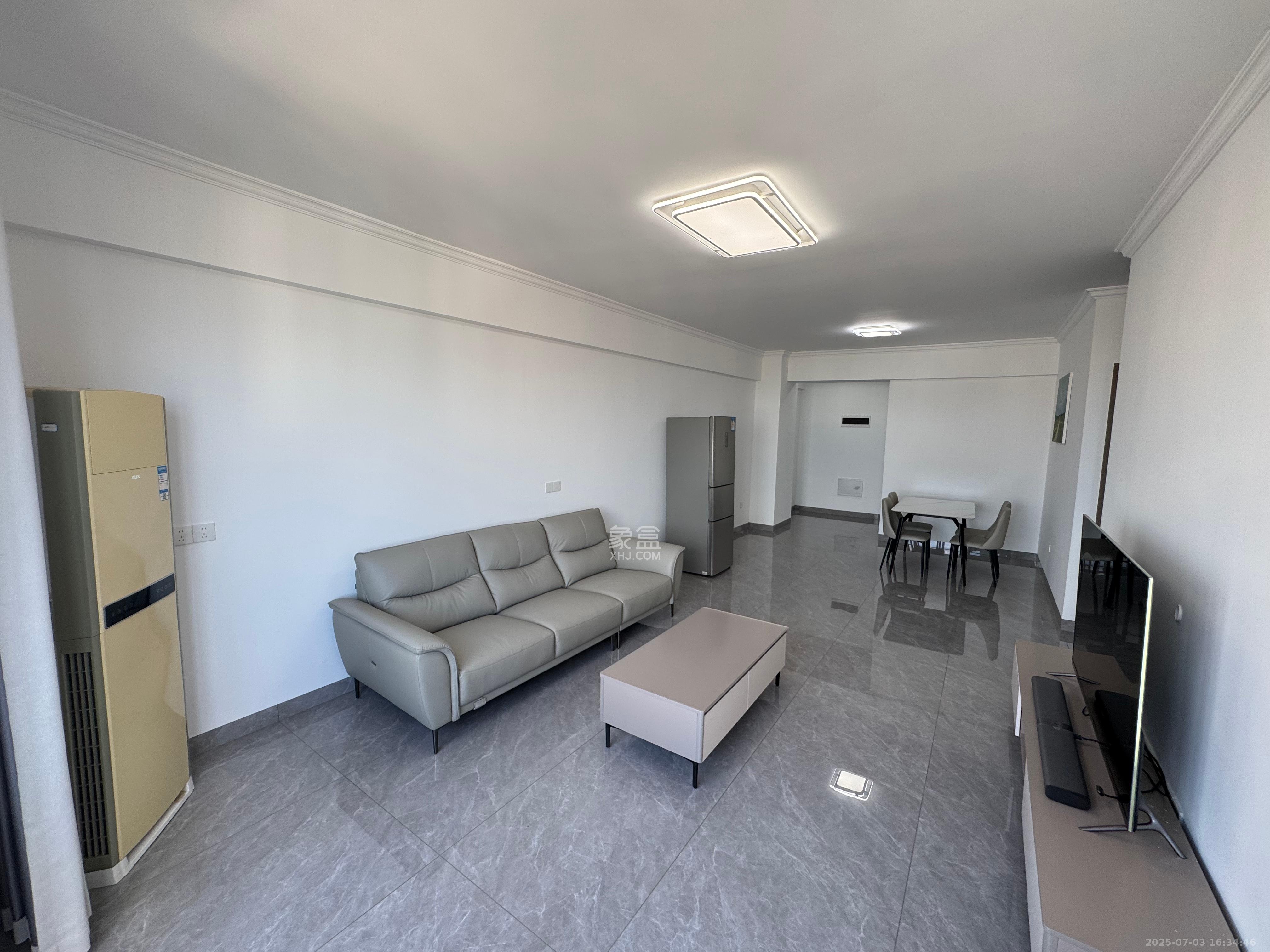 建鸿达现代城 3室2厅1卫 5300.0元/月 建鸿达现代城 3室2厅1卫 5300.0元/月室内图