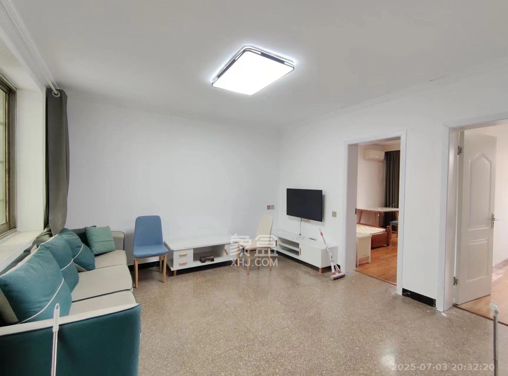 国立投资公司宿舍 2室1厅1卫 1800.0元/月 国立投资公司宿舍 2室1厅1卫 1800.0元/月室内图