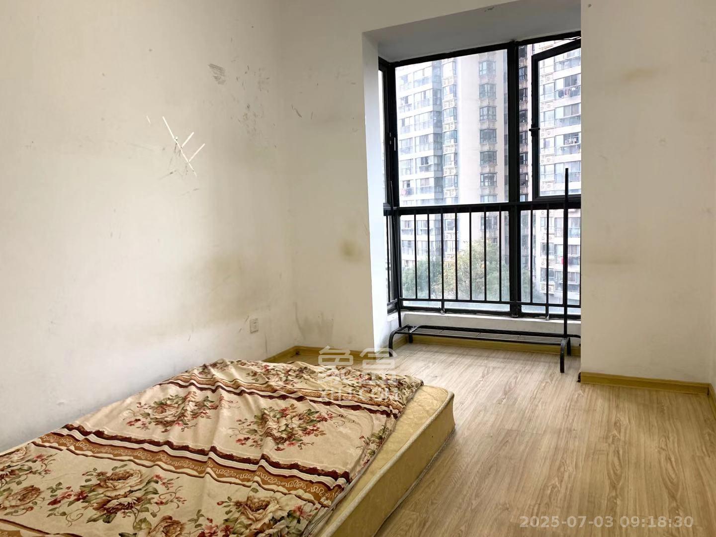 莱茵城 3室2厅2卫 2000.0元/月 莱茵城 3室2厅2卫 2000.0元/月室内图