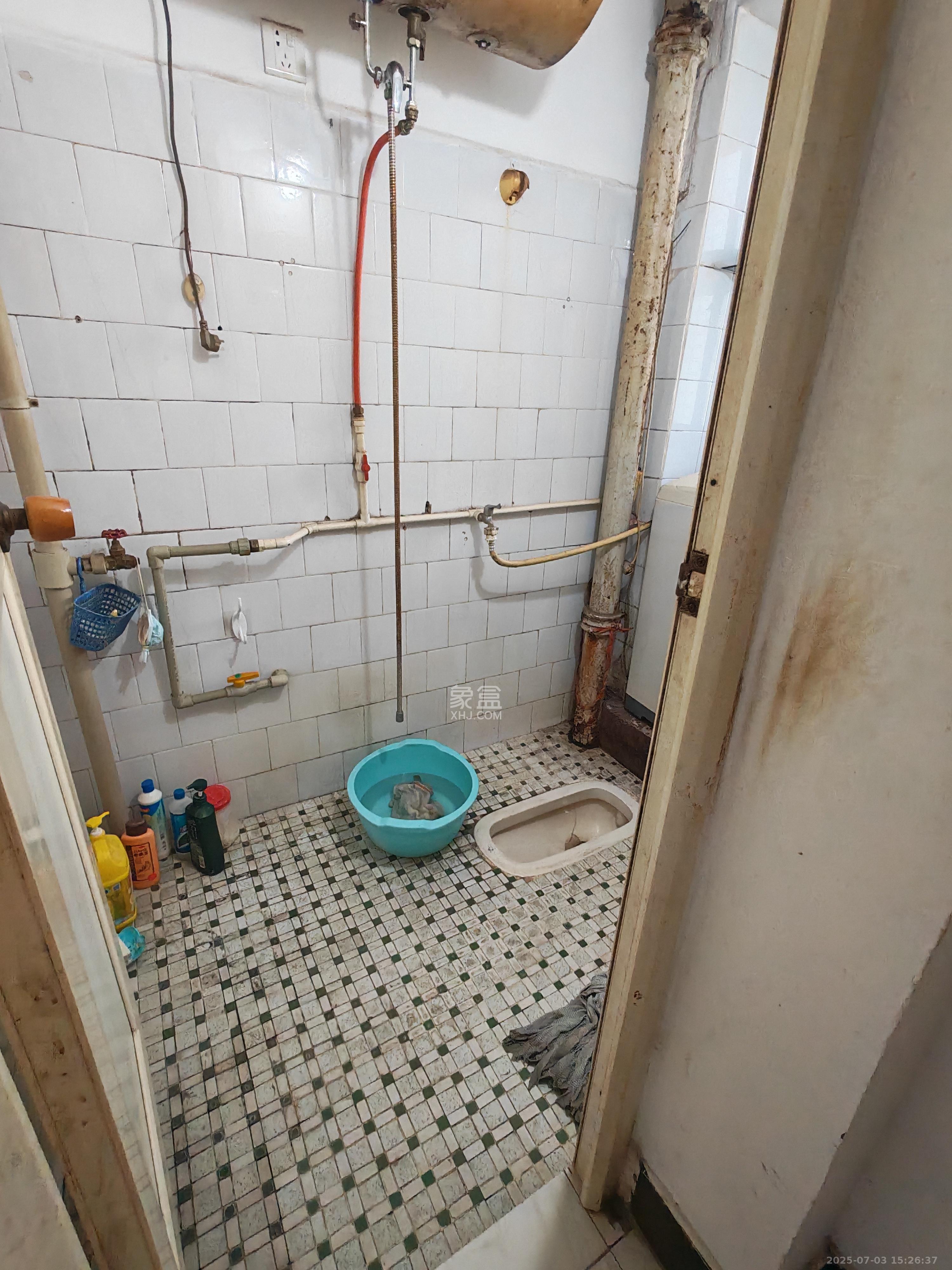 牛婆塘社区  2室1厅1卫   1300.00元/月室内图