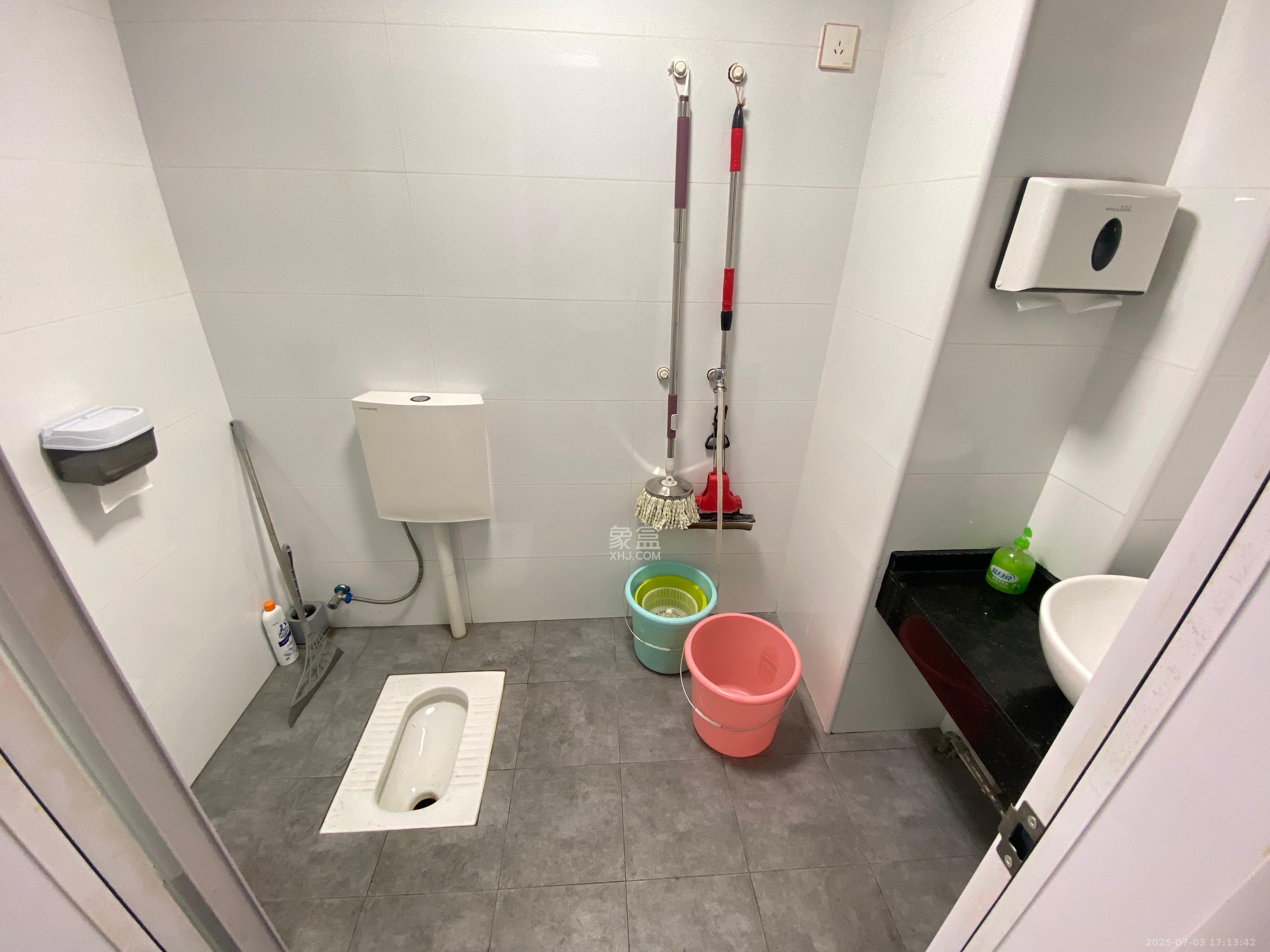 明城国际 1室0厅1卫 2000.0元/月 明城国际 1室0厅1卫 2000.0元/月室内图