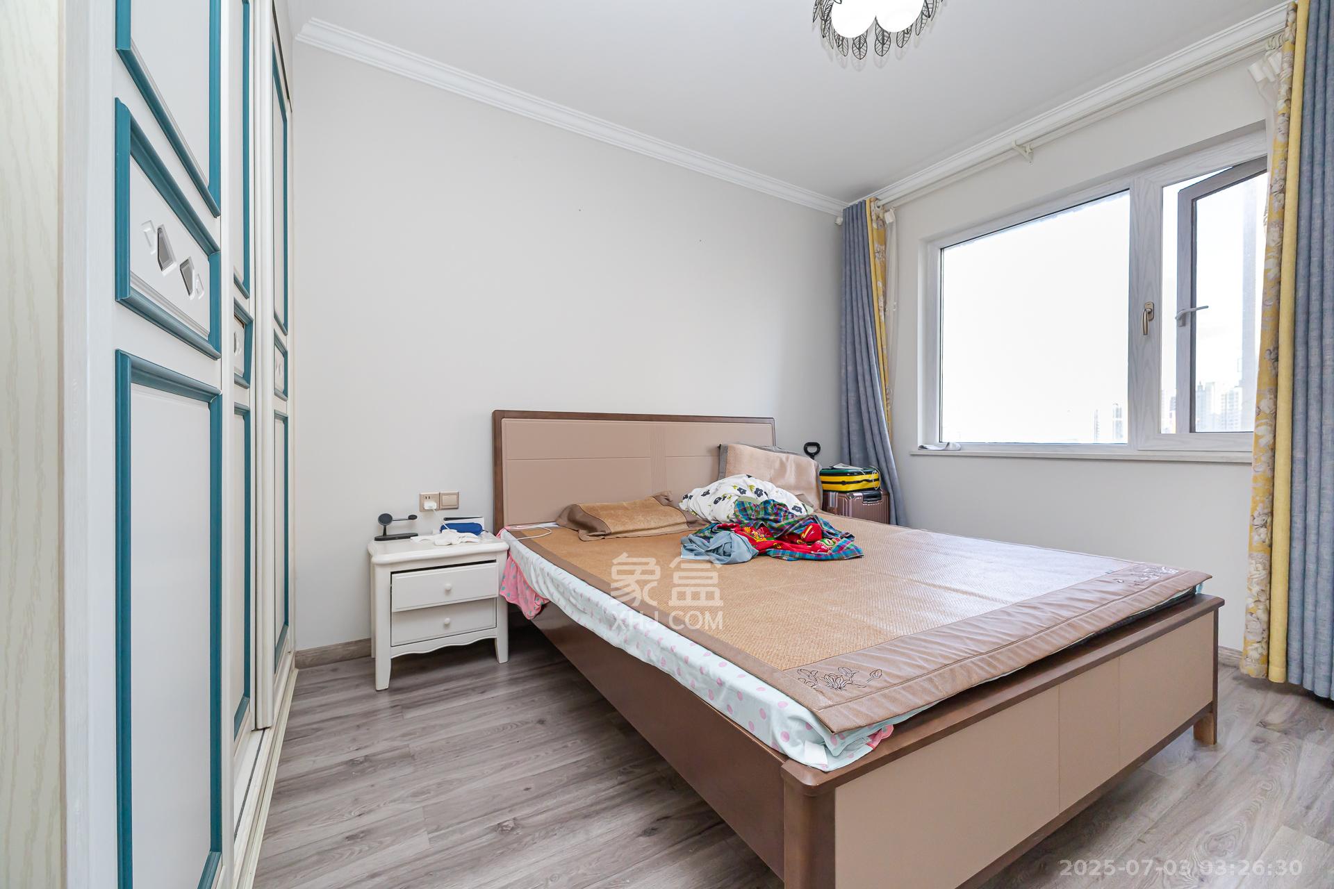 嘉宇银杉(嘉宇西苑) 3室2厅2卫 92.8万 嘉宇银杉(嘉宇西苑) 3室2厅2卫 92.8万卧室