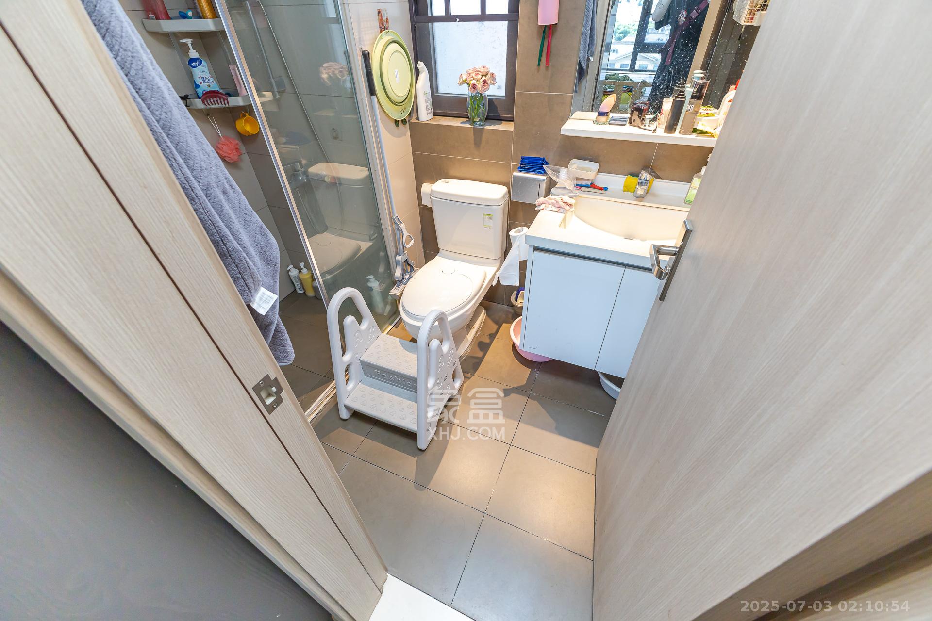 时代倾城五期 1室0厅0卫 93.0万 时代倾城五期 1室0厅0卫 93.0万卫生间