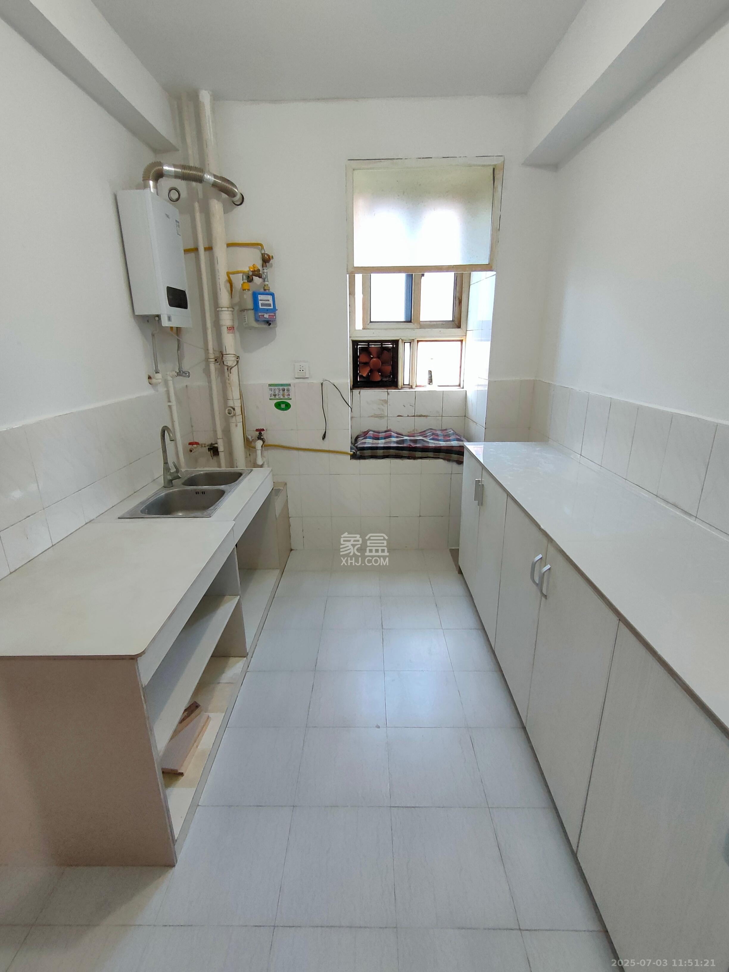 涂家冲社区(涂新小区、农商银行宿舍) 3室2厅1卫 2200.0元/月 涂家冲社区(涂新小区、农商银行宿舍) 3室2厅1卫 2200.0元/月室内图