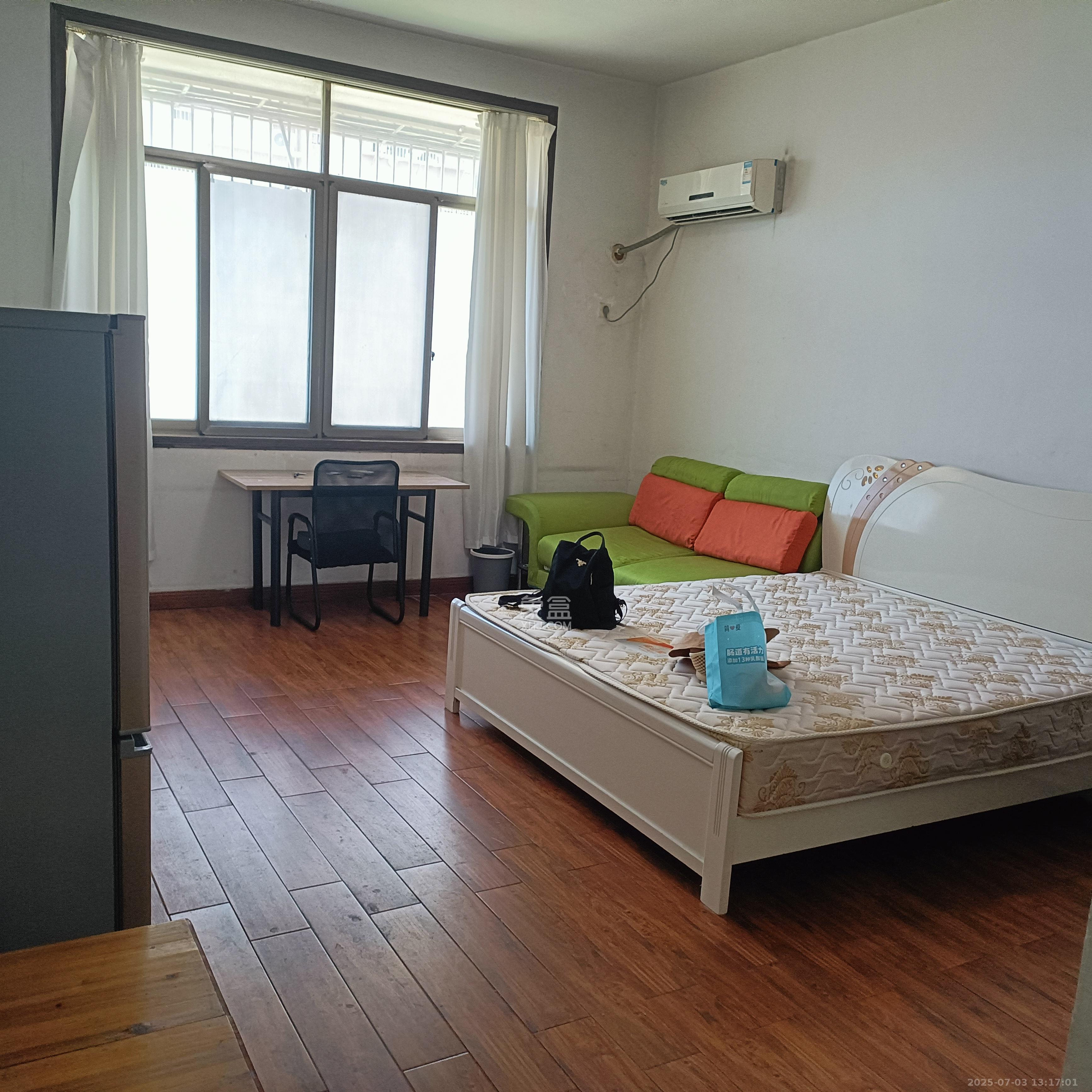 三和家园 1室1厅1卫 1200.0元/月 三和家园 1室1厅1卫 1200.0元/月室内图