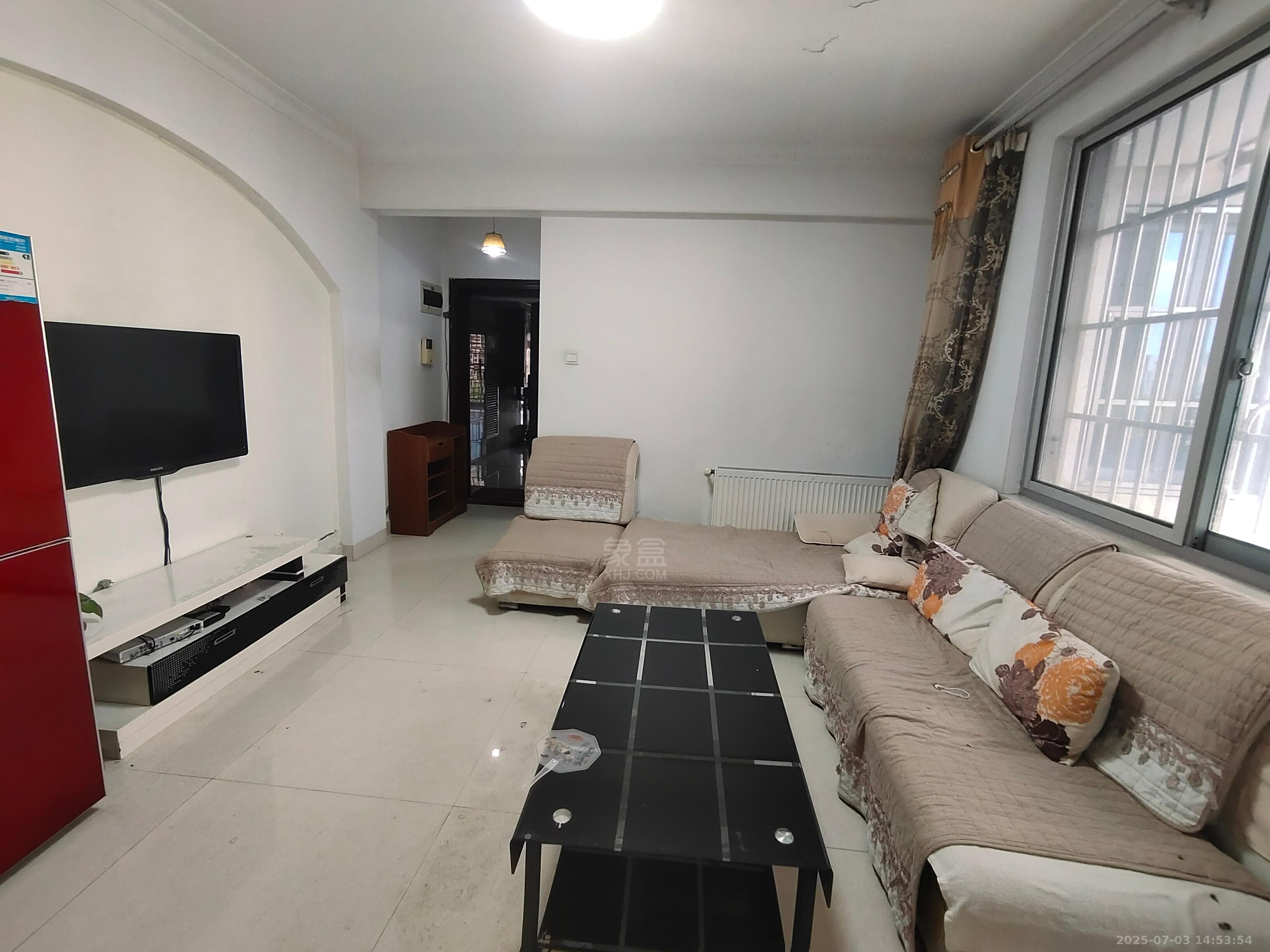 文化园三期  2室2厅1卫    1300.0元/月 文化园三期  2室2厅1卫    1300.0元/月室内图