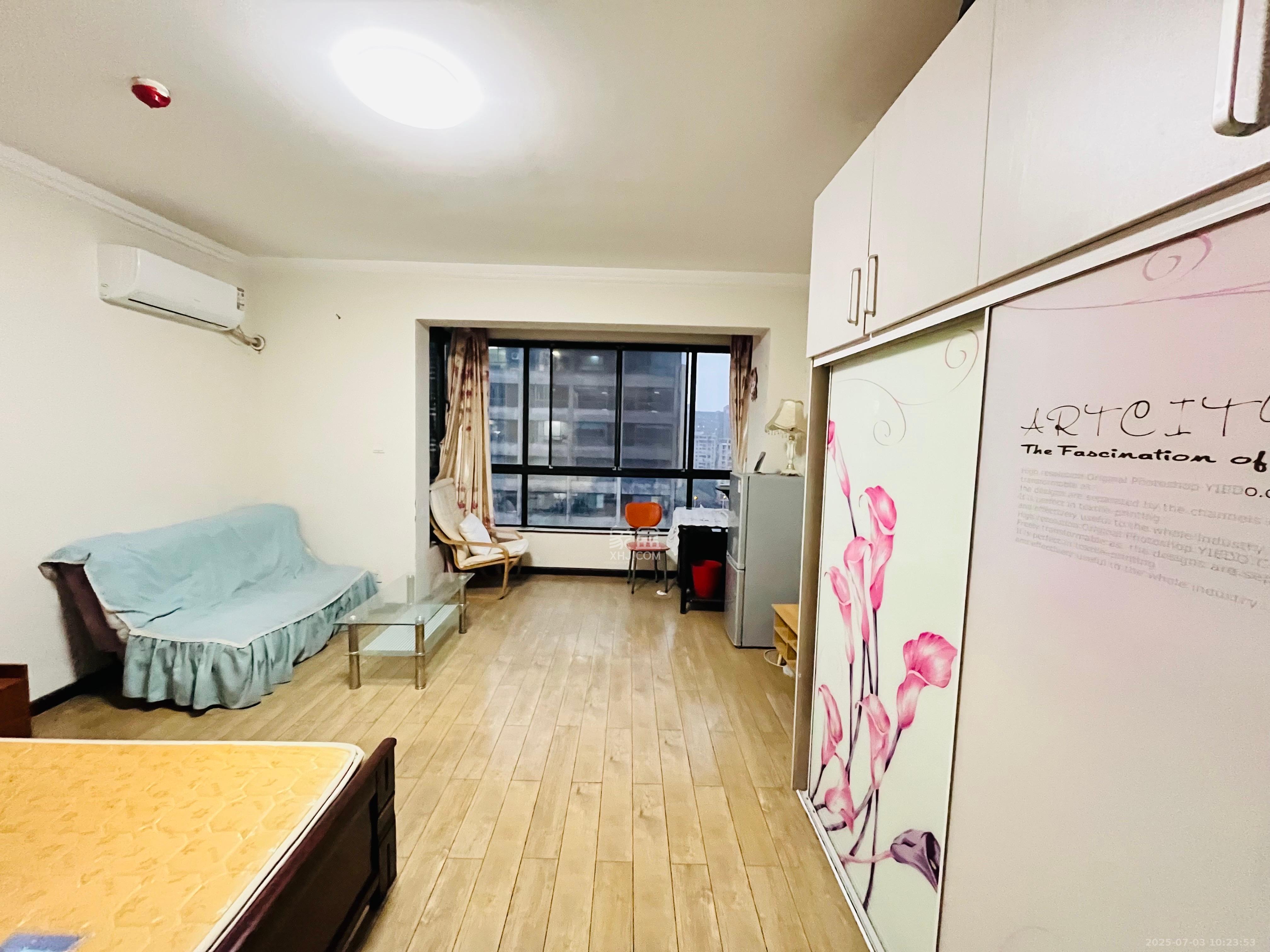 标志商务中心  1室1厅1卫    1300.0元/月 标志商务中心  1室1厅1卫    1300.0元/月室内图