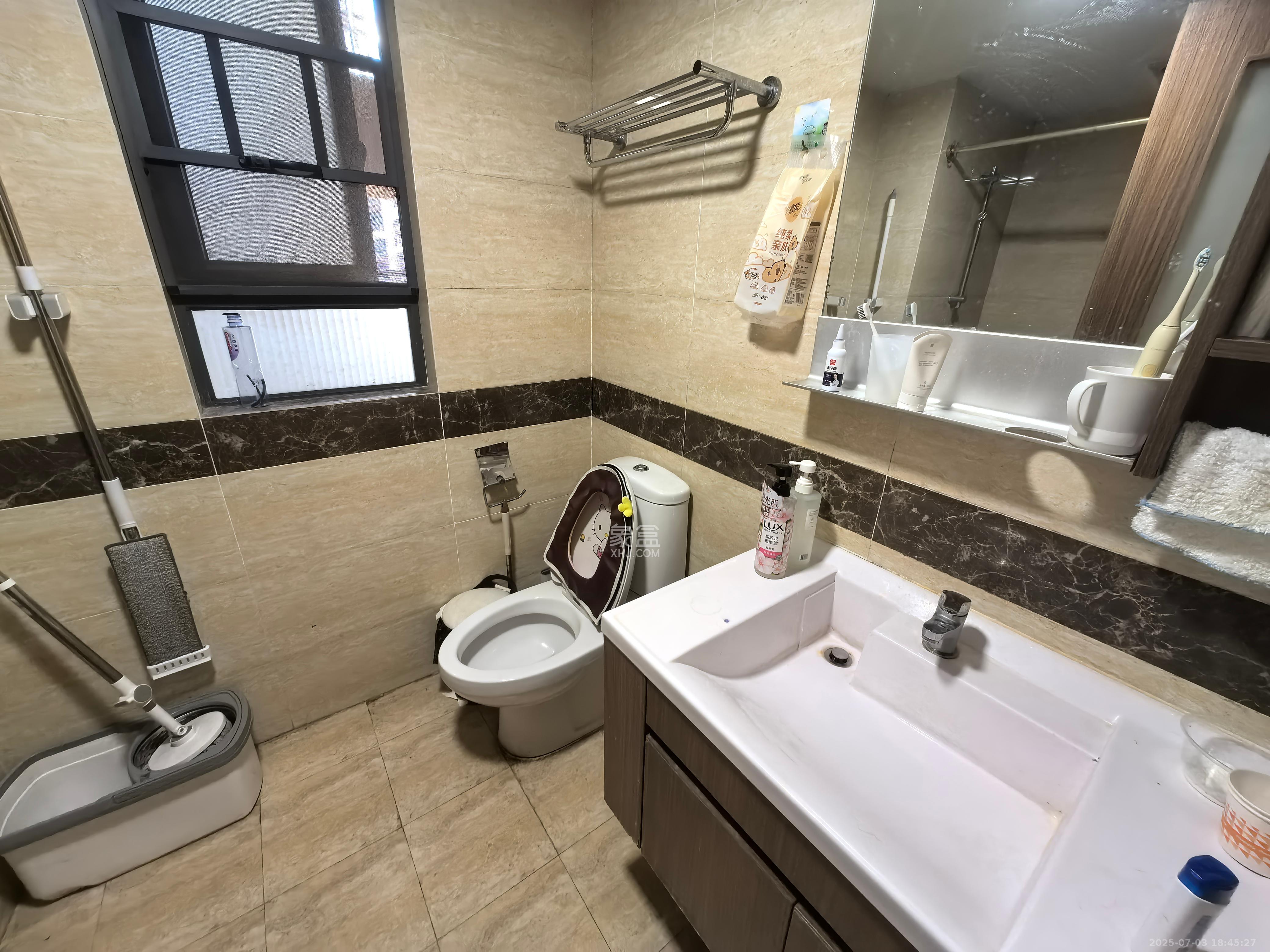 万科白鹭郡  3室2厅2卫    2400.0元/月 万科白鹭郡  3室2厅2卫    2400.0元/月室内图