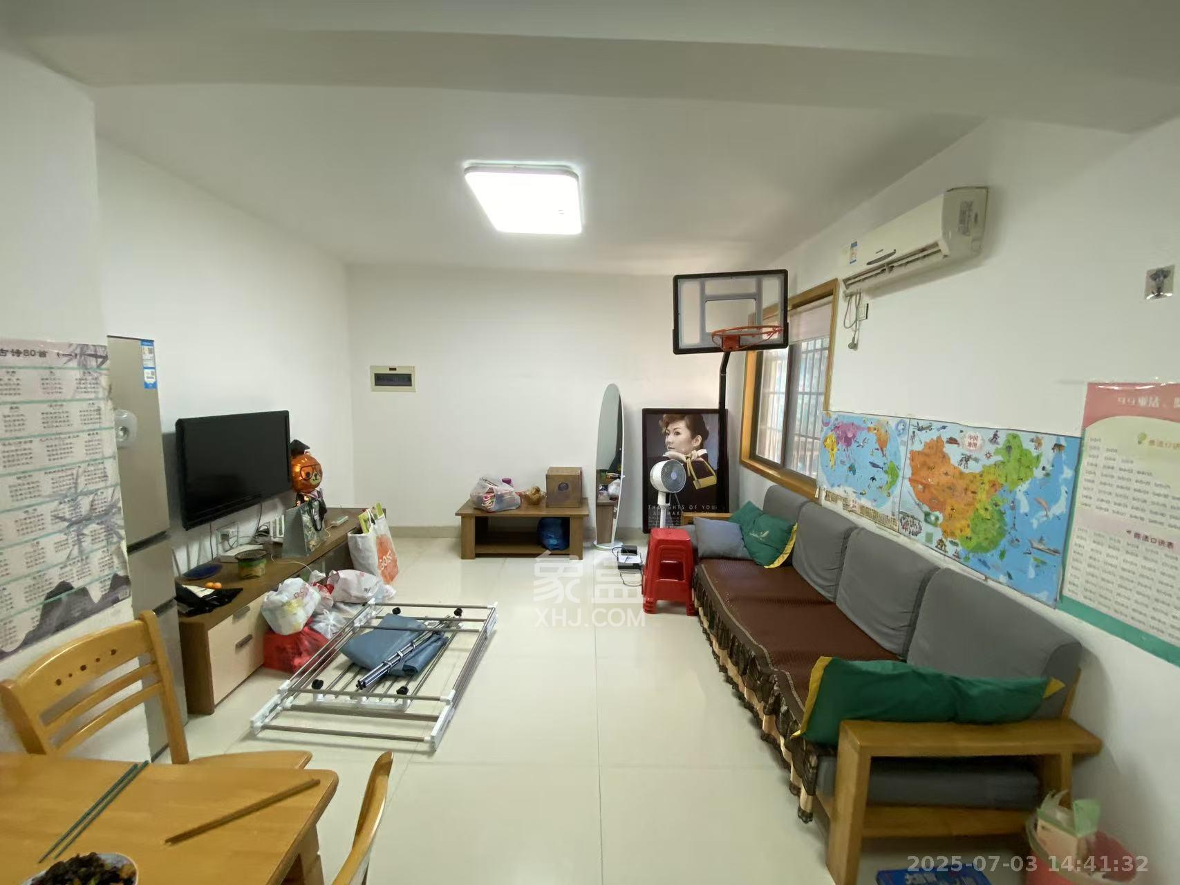 层上观邸  3室2厅1卫   2500.00元/月室内图
