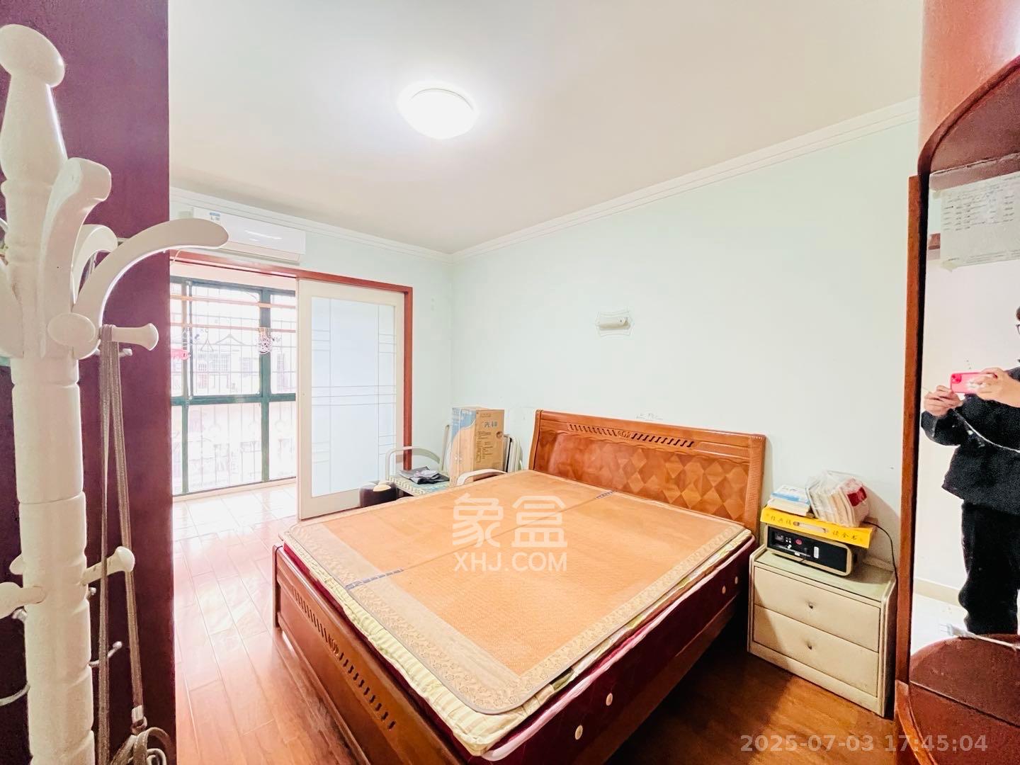 永宏佳园 3室2厅2卫 2500.0元/月 永宏佳园 3室2厅2卫 2500.0元/月室内图