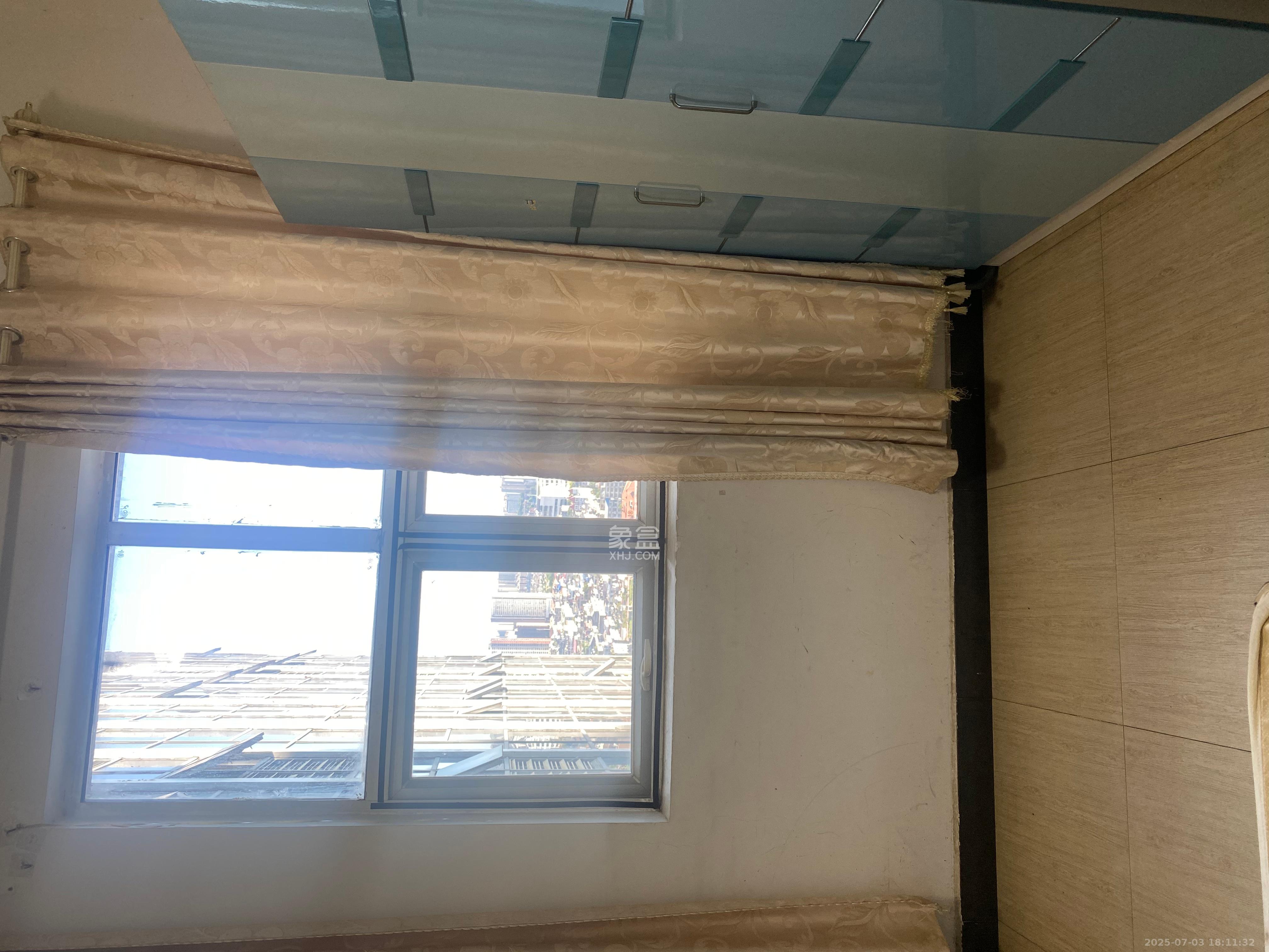 红星国际星城  1室1厅1卫    1500.0元/月 红星国际星城  1室1厅1卫    1500.0元/月室内图