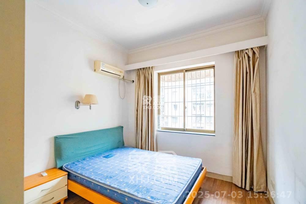 湖南省石油总公司宿舍 4室2厅2卫 3600.0元/月 湖南省石油总公司宿舍 4室2厅2卫 3600.0元/月室内图