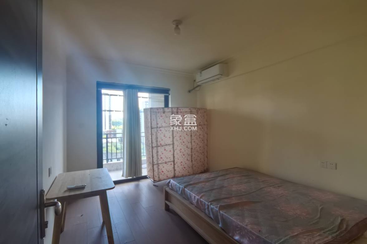 碧桂园豪园 4室2厅2卫 2800.0元/月 碧桂园豪园 4室2厅2卫 2800.0元/月室内图