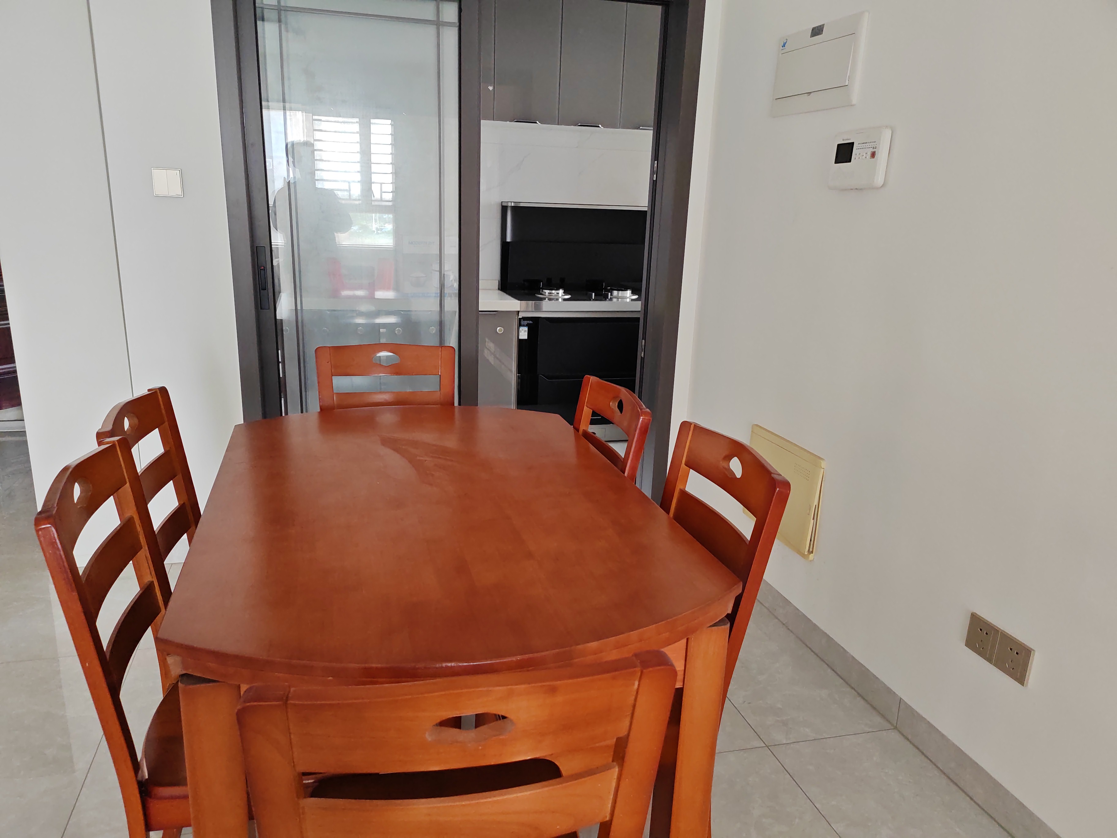 恩祥新城 4室1厅2卫 4000.0元/月 恩祥新城 4室1厅2卫 4000.0元/月室内图