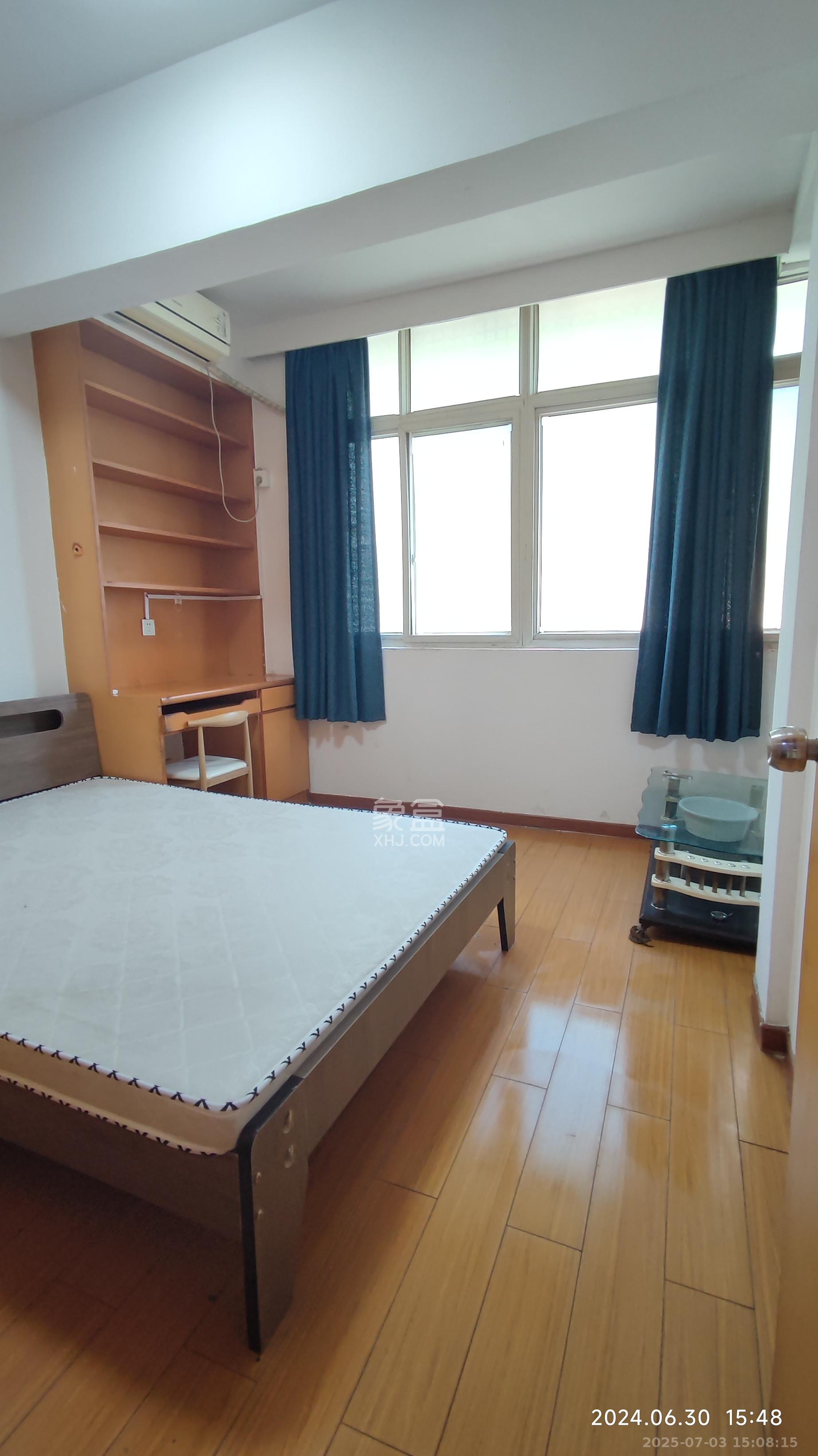 二机小区 3室1厅1卫 1600.0元/月 二机小区 3室1厅1卫 1600.0元/月室内图