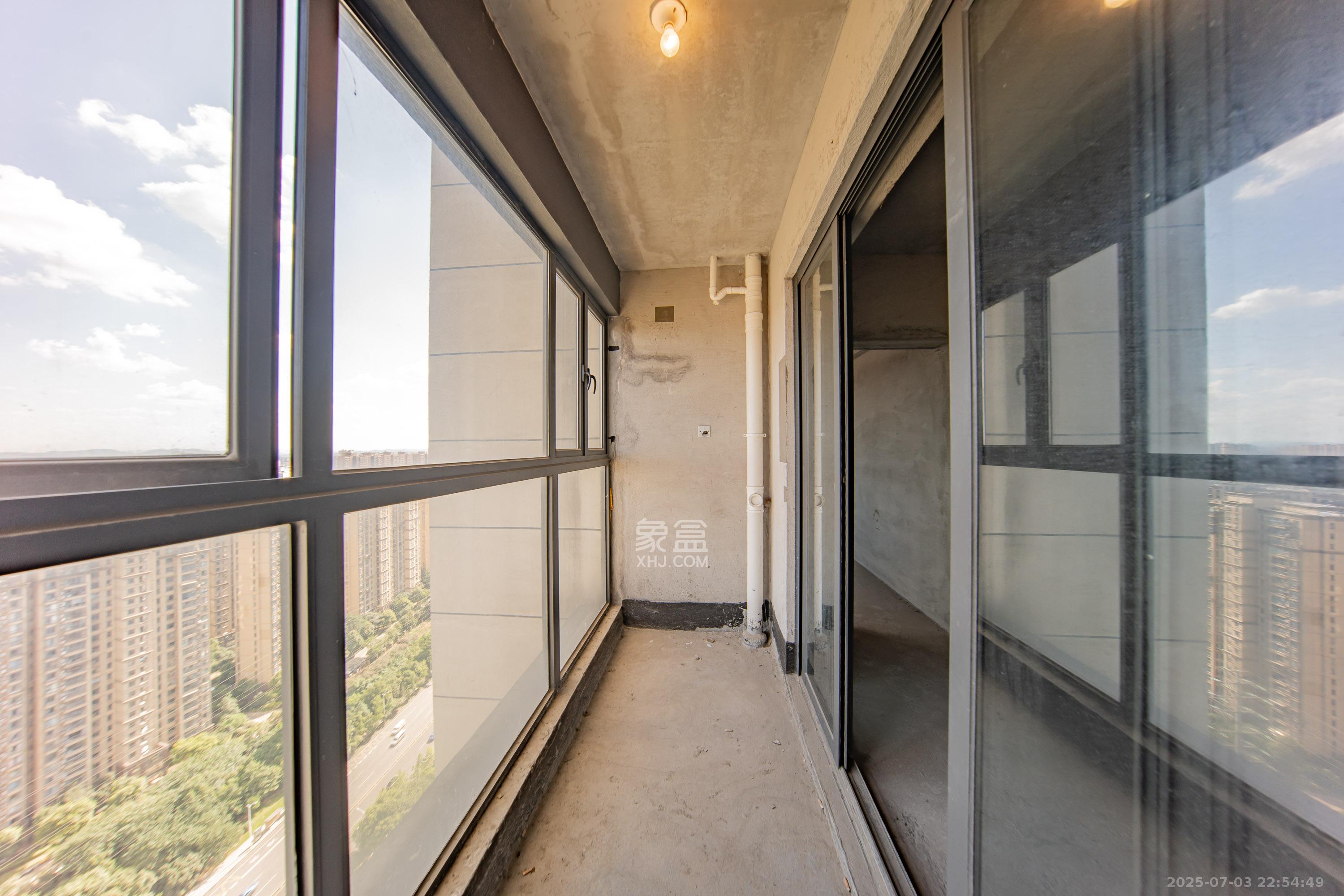 南山十里天池  3室2厅1卫    52.8万 南山十里天池  3室2厅1卫    52.8万阳台