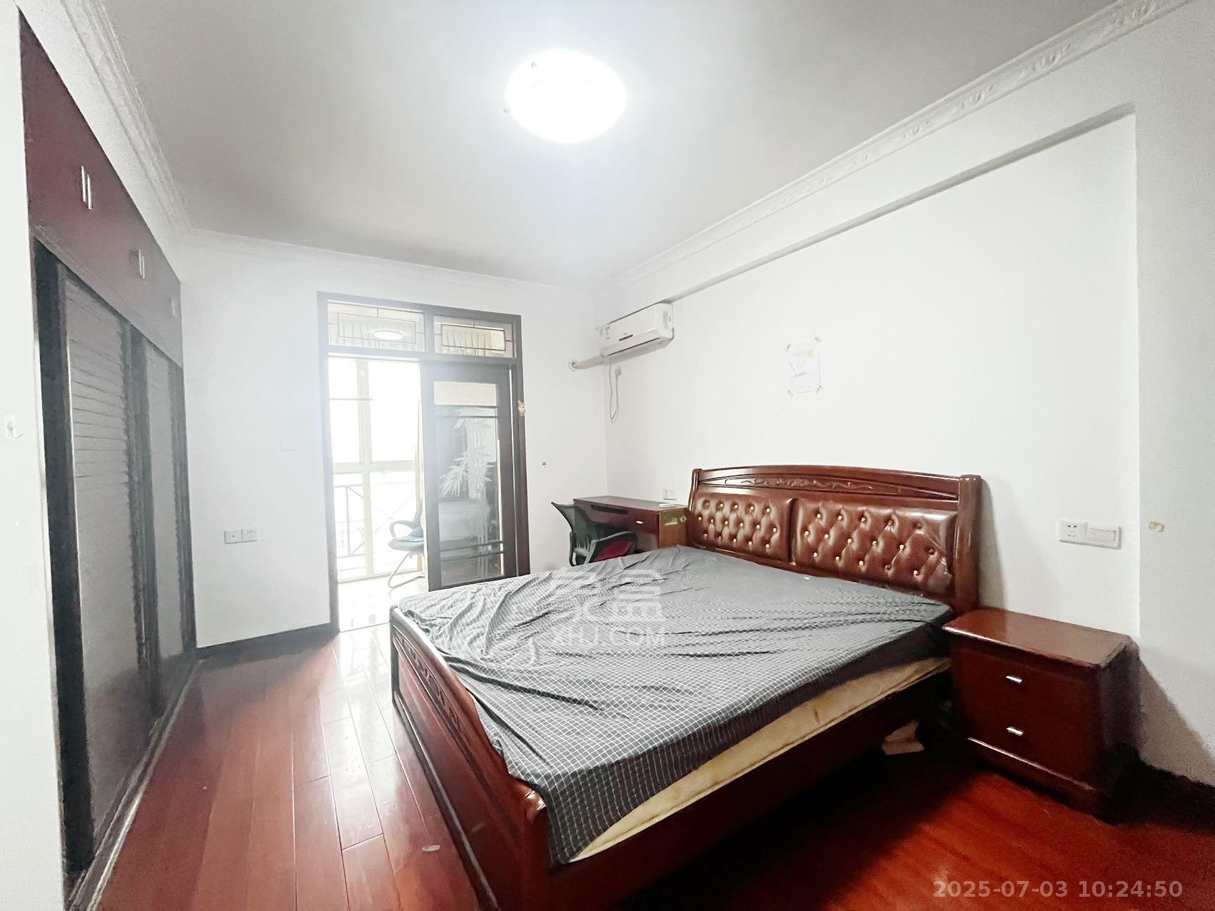 格林星城 3室2厅2卫 2700.0元/月 格林星城 3室2厅2卫 2700.0元/月室内图