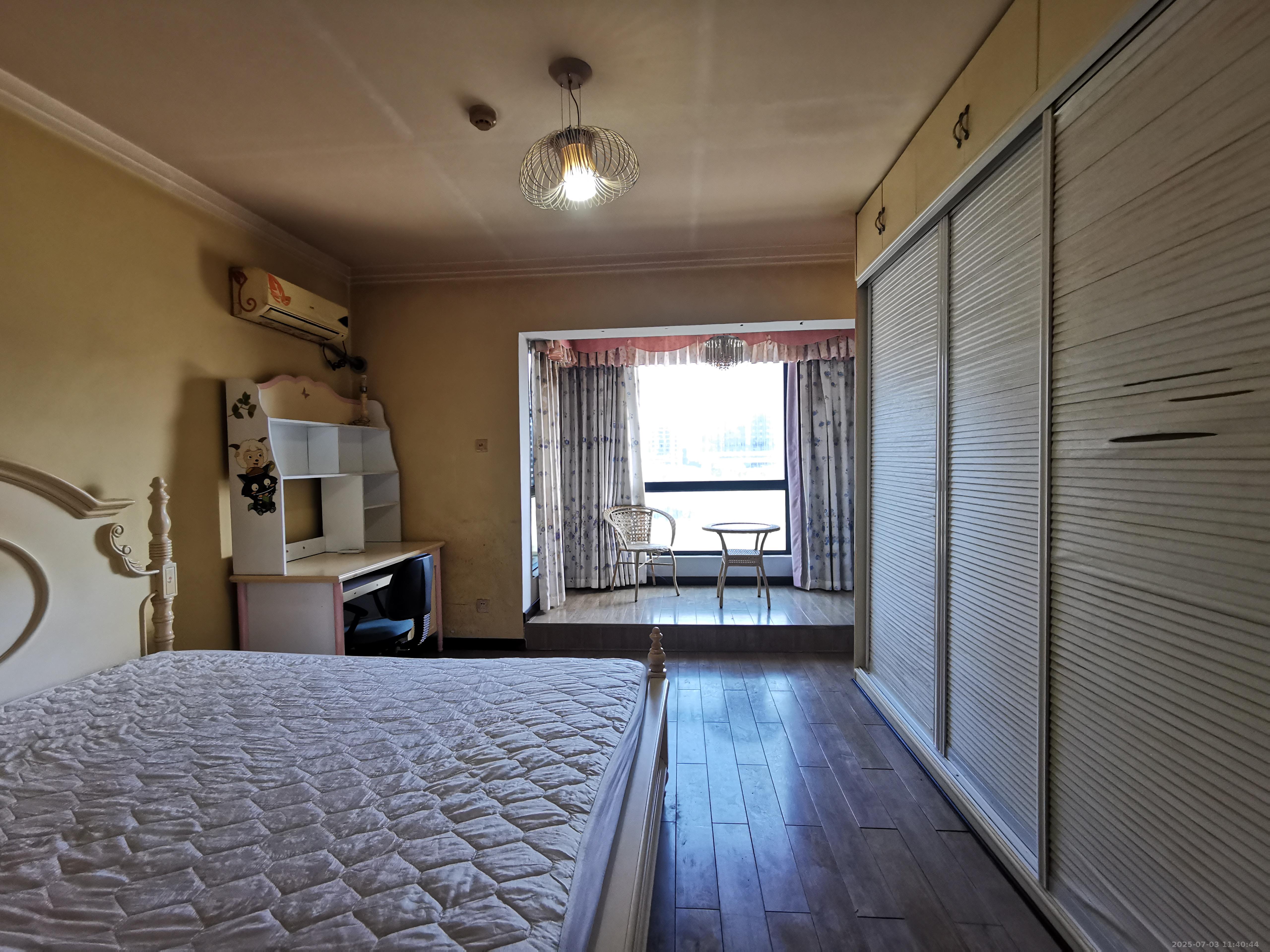 标志商务中心  1室1厅1卫    1200.0元/月 标志商务中心  1室1厅1卫    1200.0元/月室内图