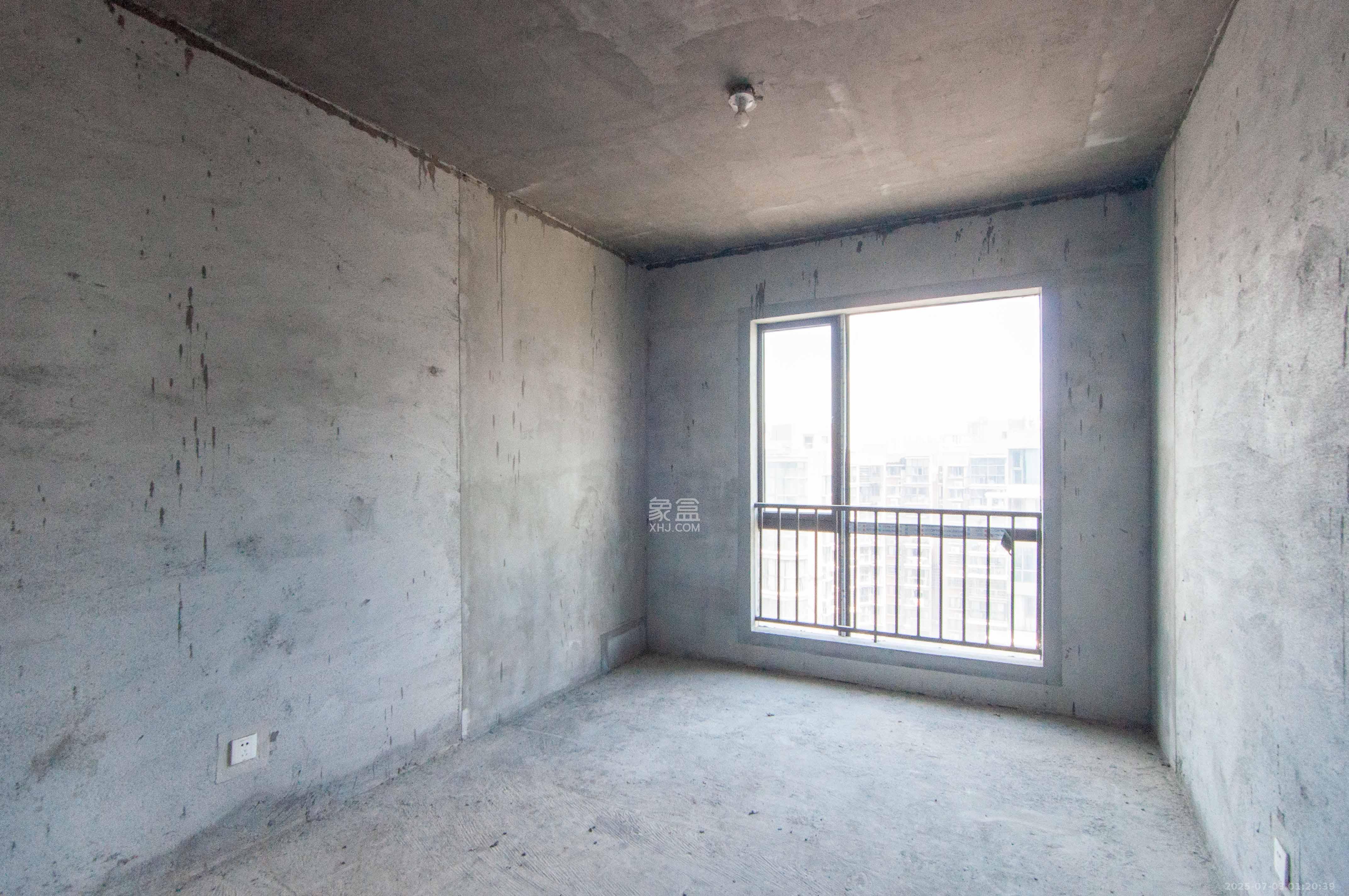 恩瑞御西湖 4室2厅2卫 350.0万 恩瑞御西湖 4室2厅2卫 350.0万其他