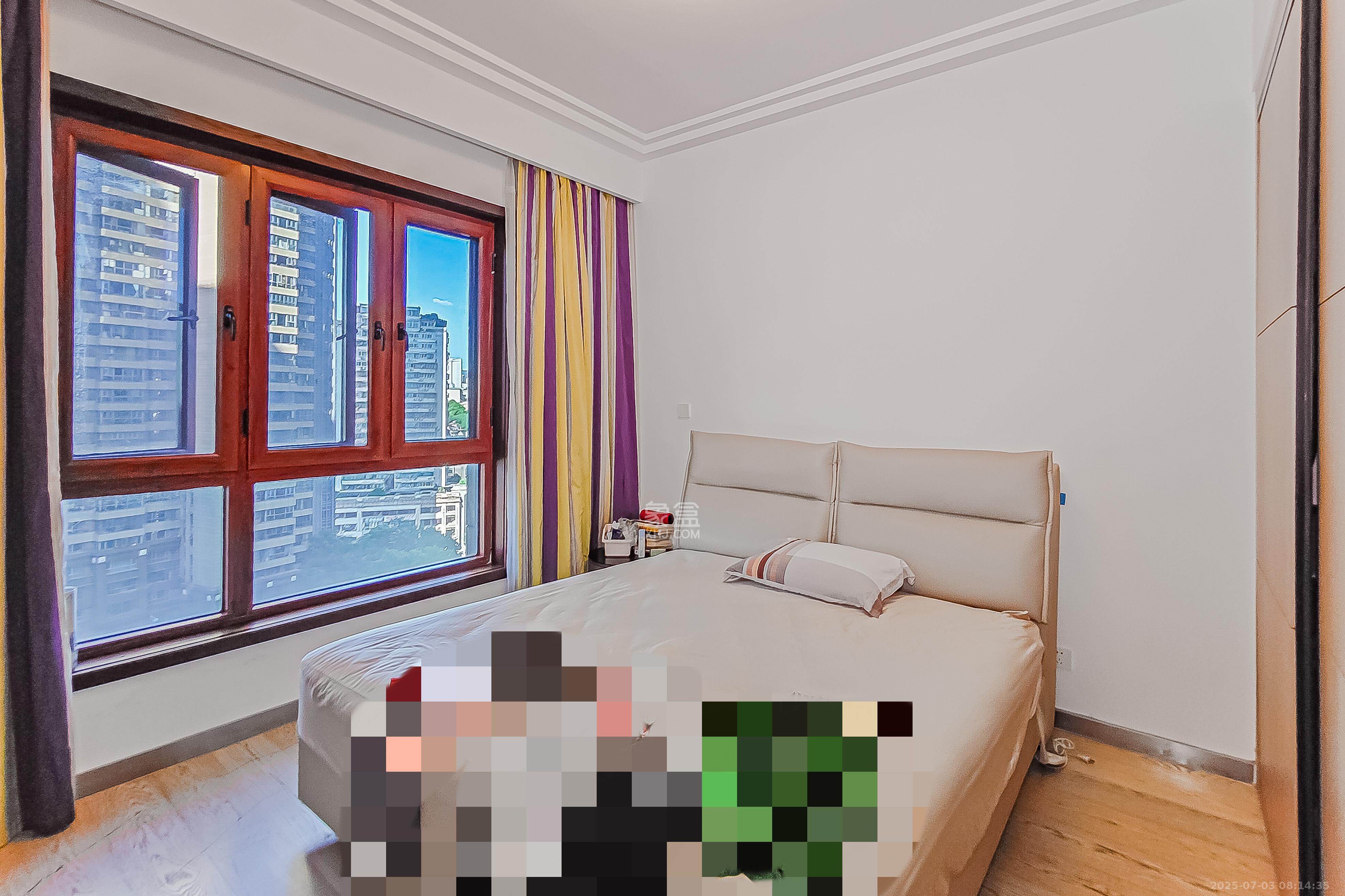 保利国际广场 4室2厅3卫 780.0万 保利国际广场 4室2厅3卫 780.0万卧室