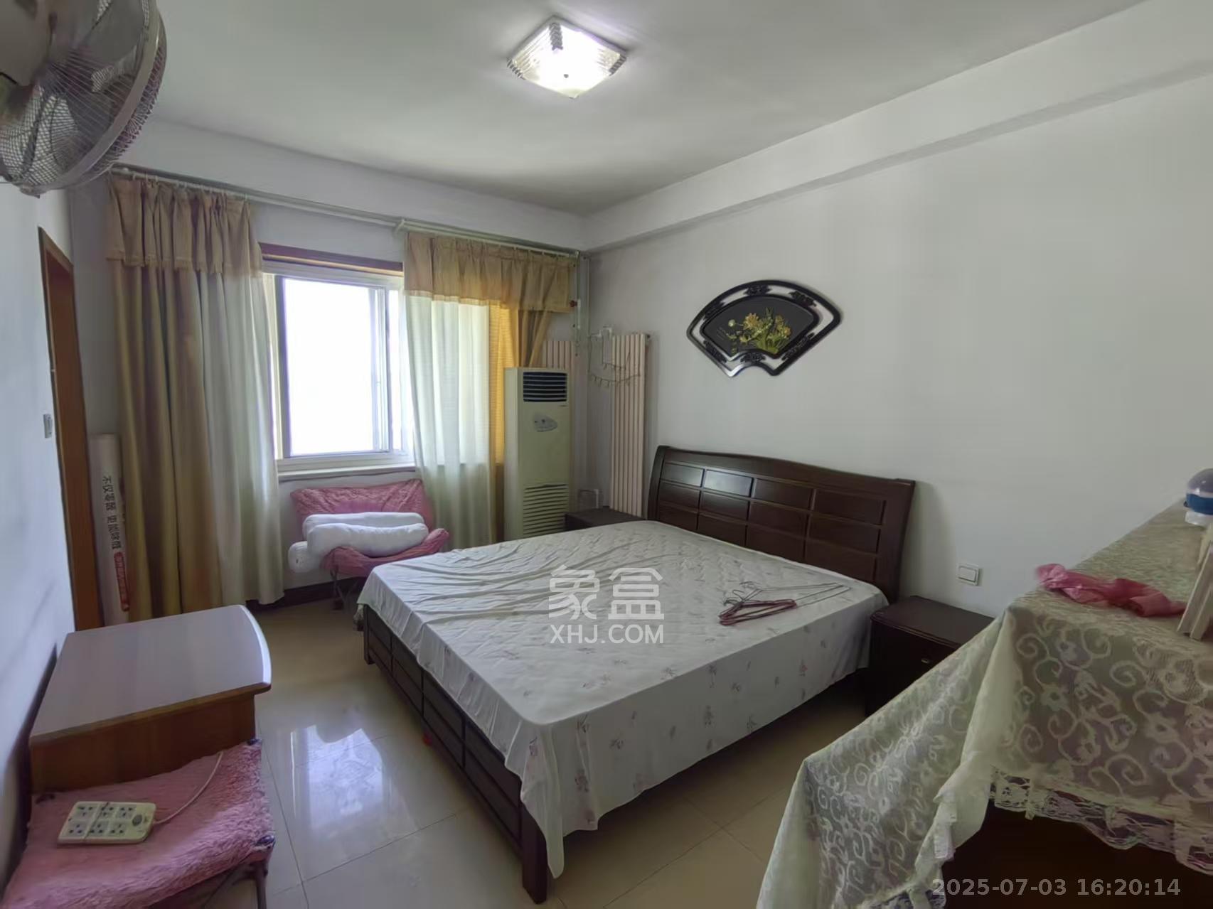 东南明苑  5室2厅2卫    2500.0元/月 东南明苑  5室2厅2卫    2500.0元/月