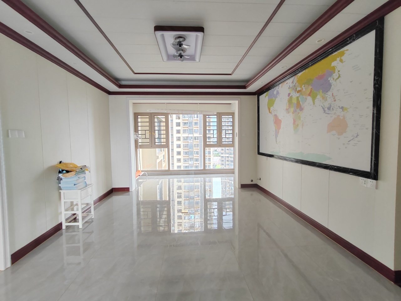 万达广场骏豪仕家(万达公馆) 4室2厅2卫 189.0万 万达广场骏豪仕家(万达公馆) 4室2厅2卫 189.0万户型图